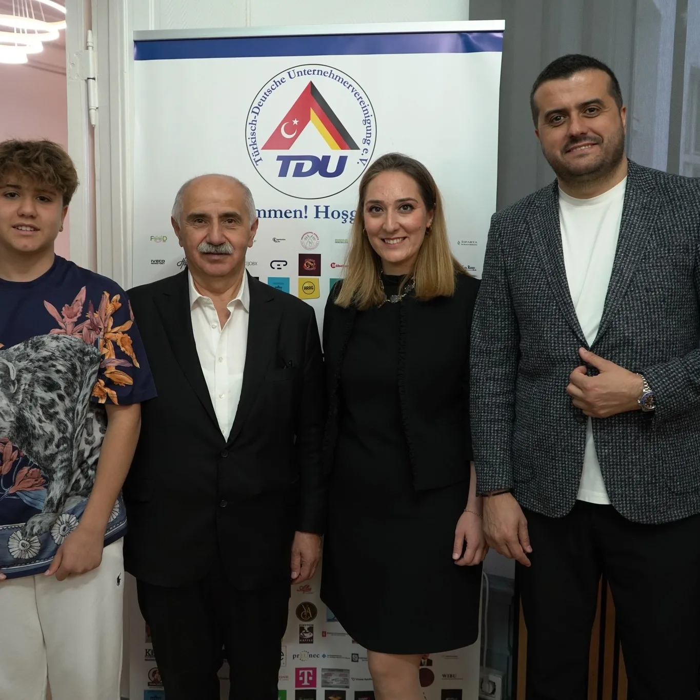 Berlin’de TDU’da OSB Türk Holding’in Yatırım Projeleri Tanıtıldı