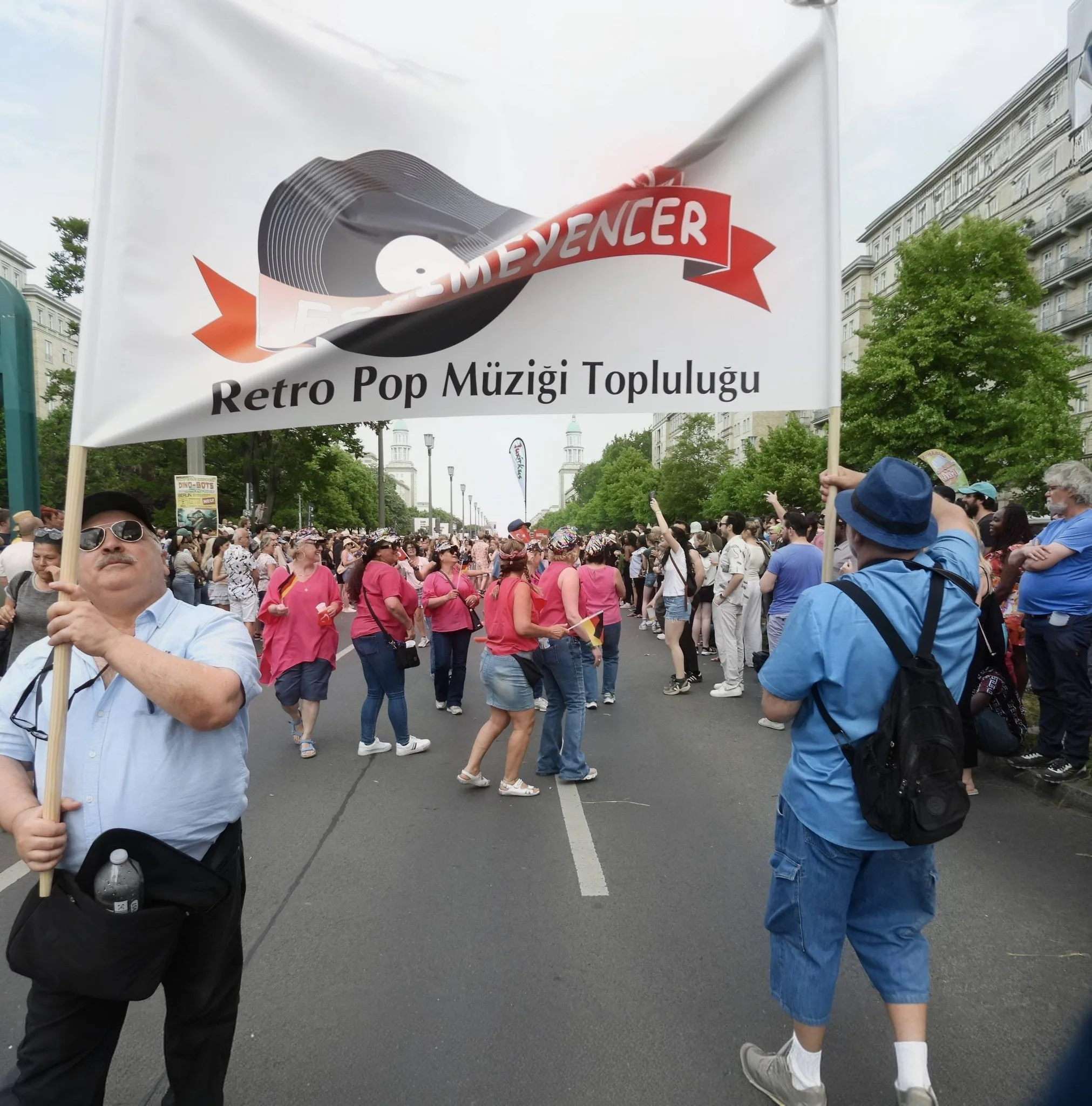 Berlin’de Kültürler Karnavalı’na Yoğun İlgi