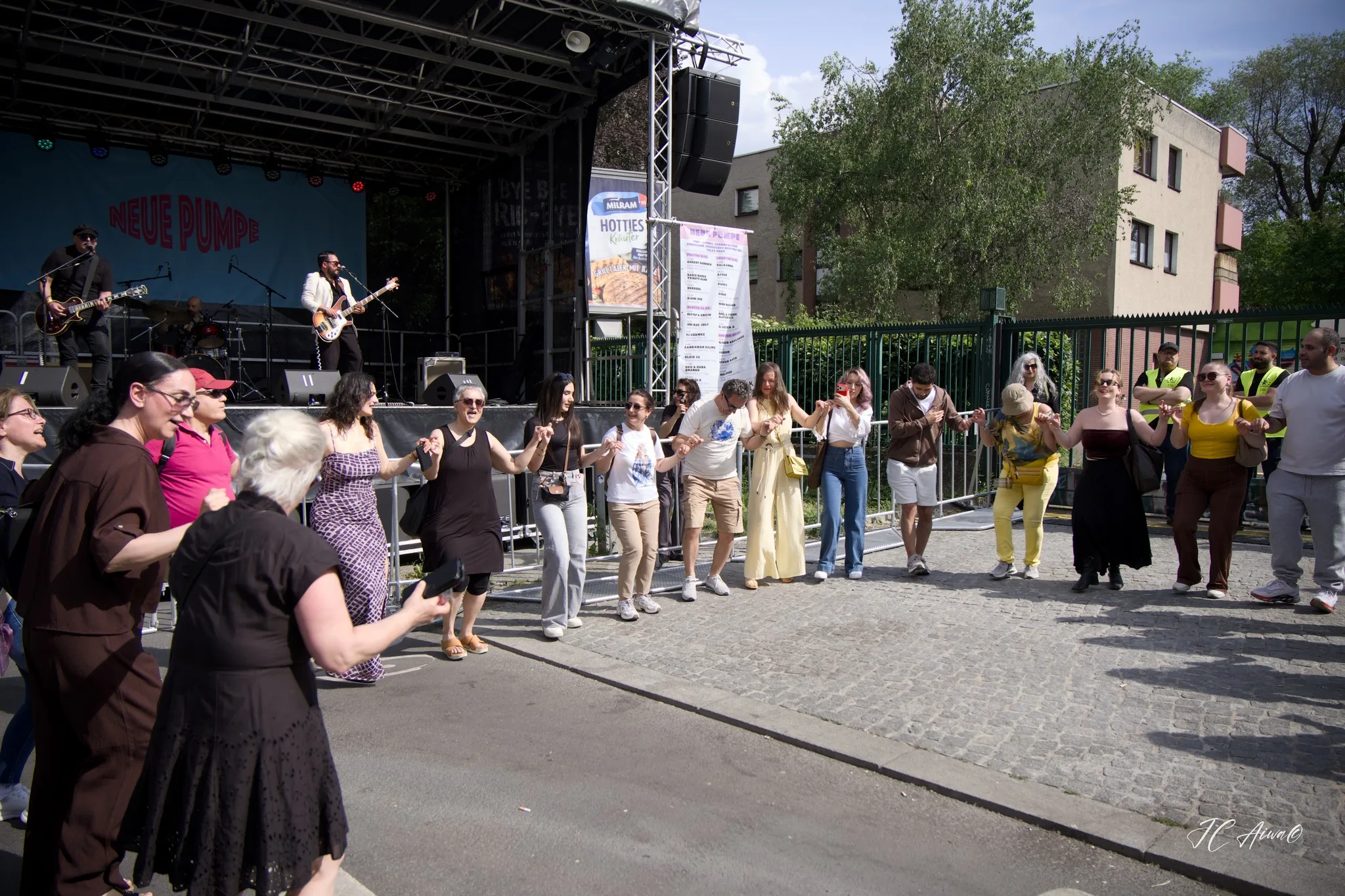 Berlin’de Kültürler Karnavalı’na Yoğun İlgi