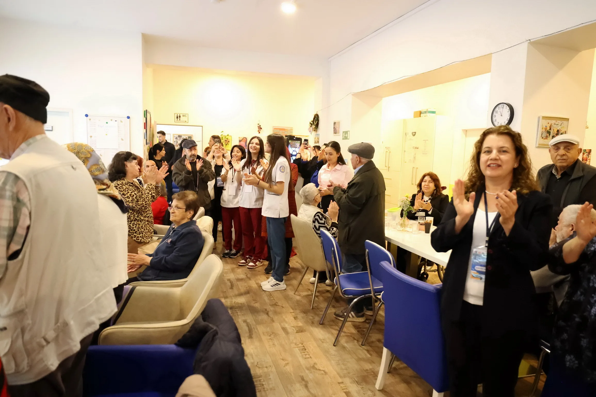 Kahramanmaraşlı Genç Sağlıkçılar Berlin’de Sertifikalarını Aldı