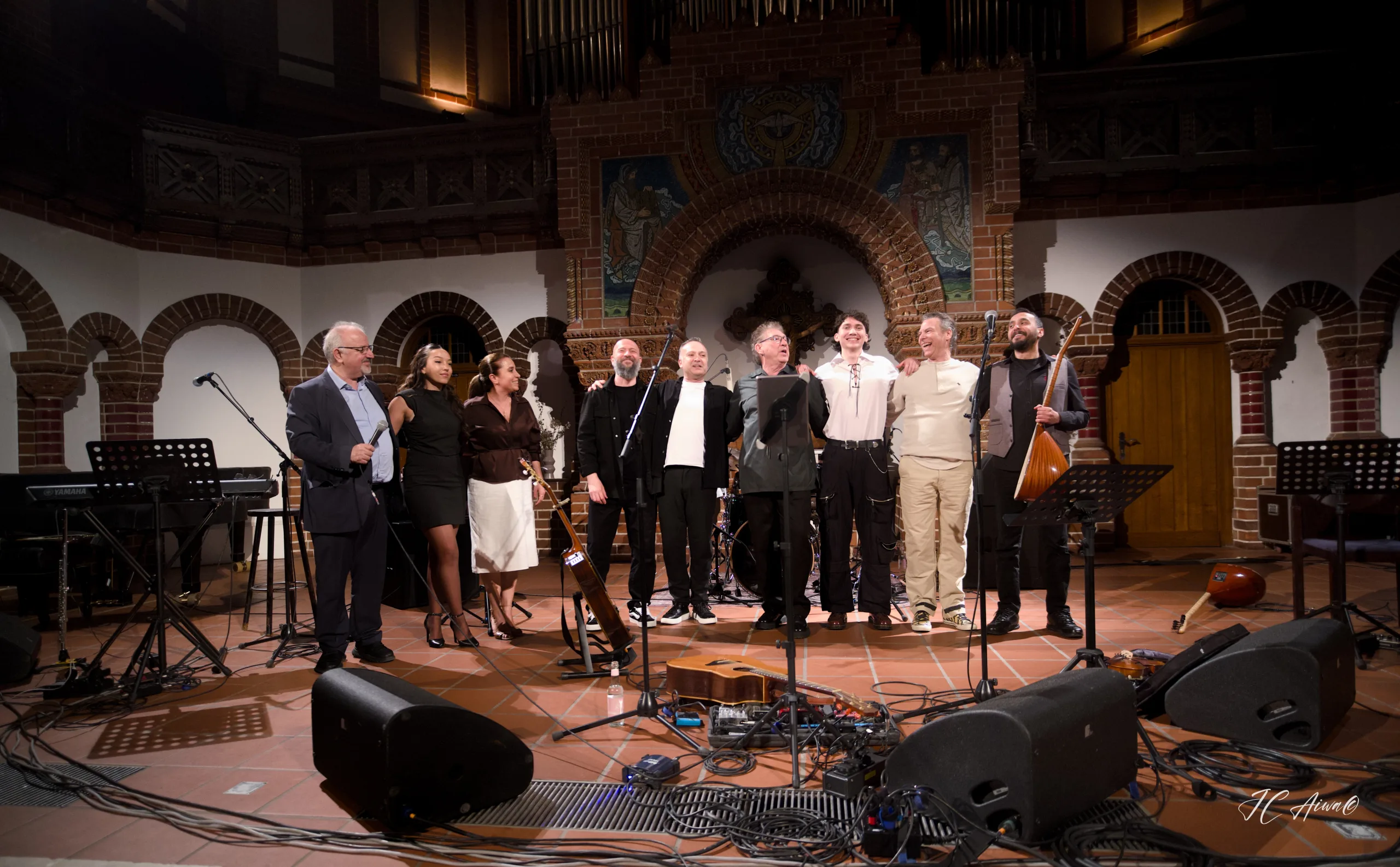 Paul Dwyer Berlin’de Kültürlerarası Müzik Rüzgârı Estirdi