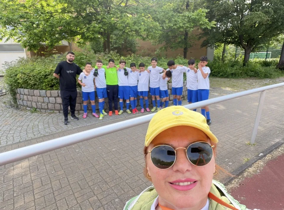Aziz Nesin İlkokulu Futbol Takımı Berlin’de Gurur Yaşattı