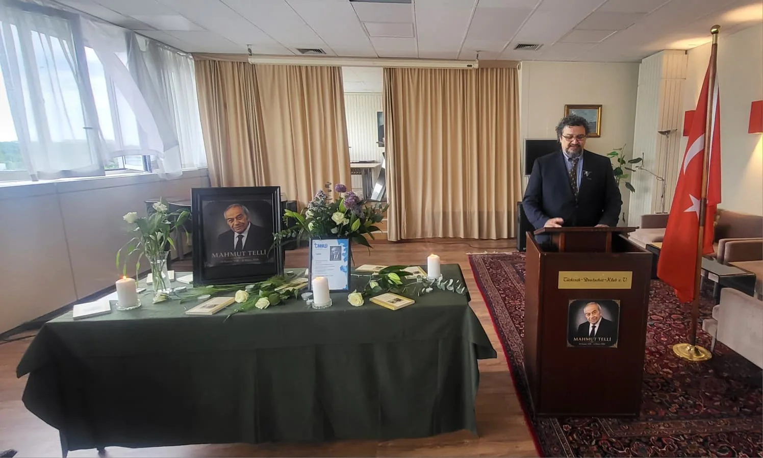 Frankfurt’ta Mahmut Telli’ye Duygu Dolu Veda