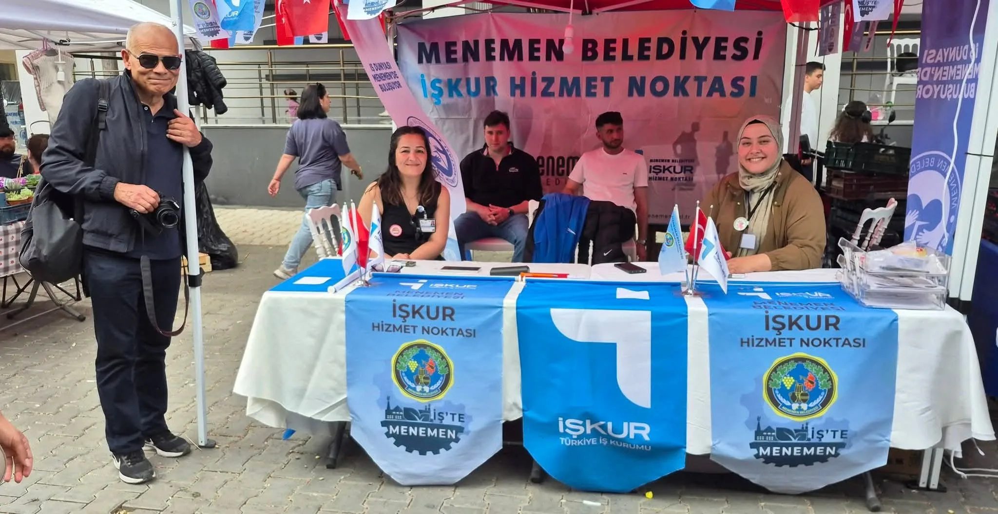 Menemen Emiralem Çilek Festivali Gönülleri Fethetti