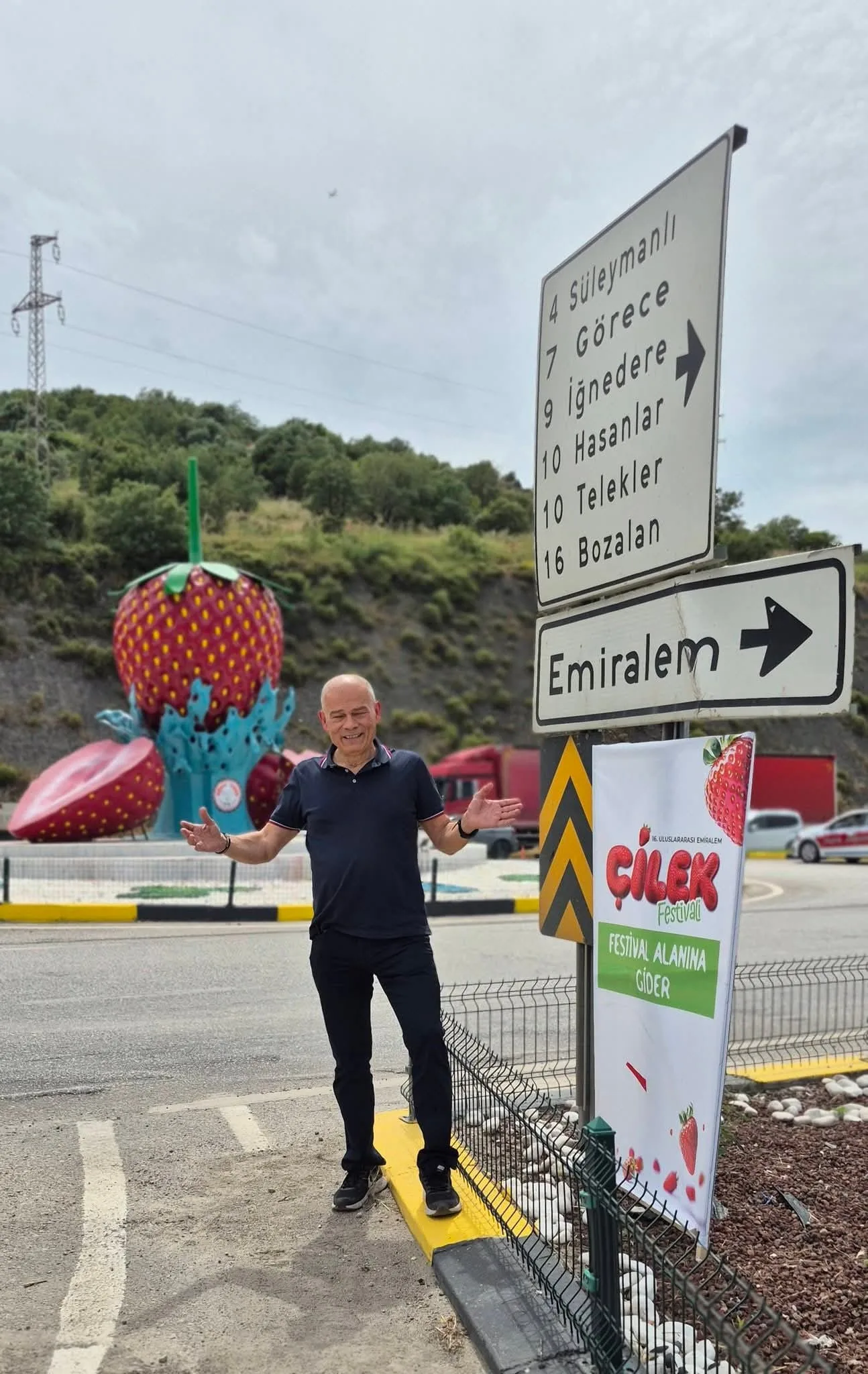 Menemen Emiralem Çilek Festivali Gönülleri Fethetti