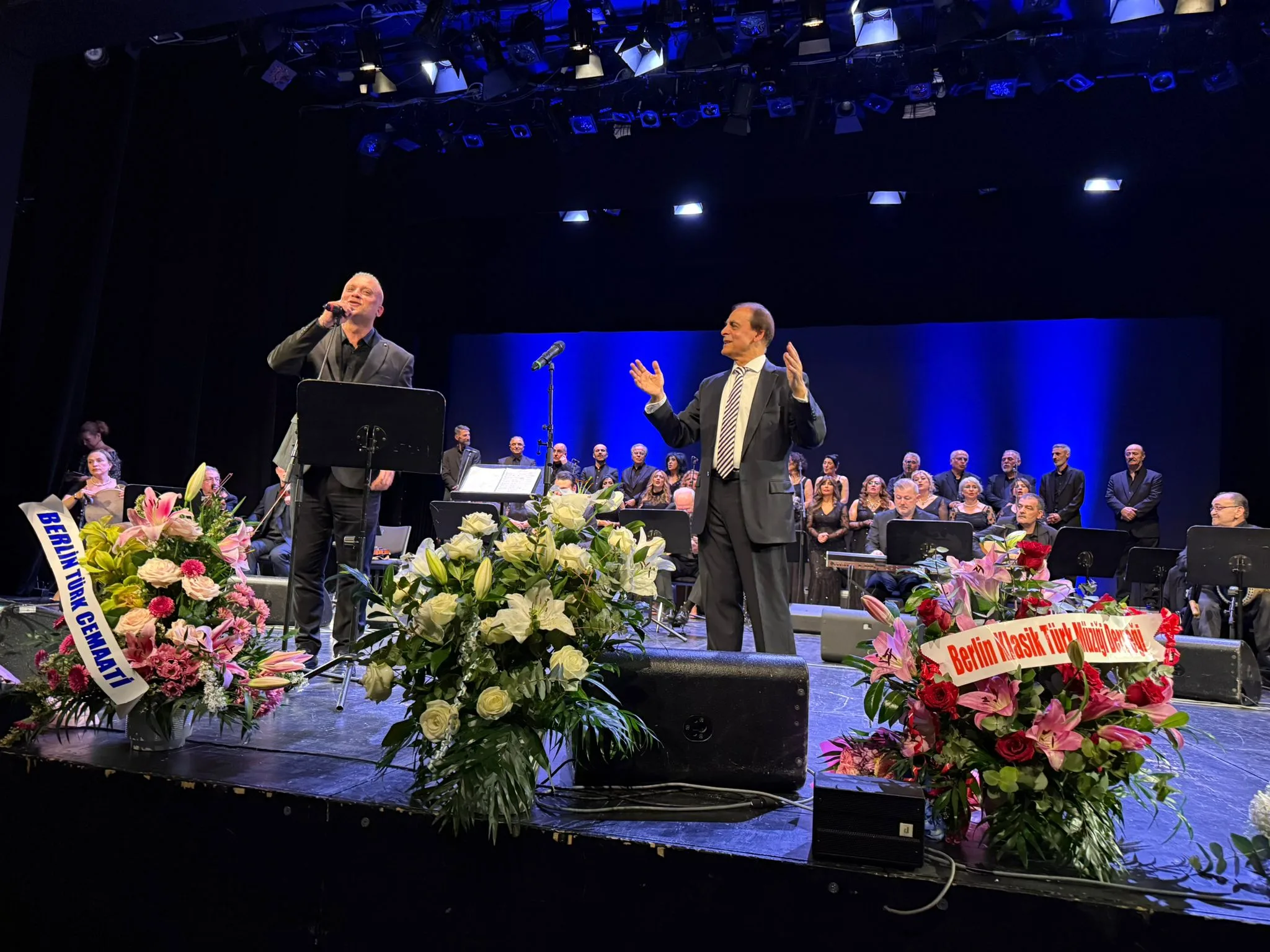 Berlin’de Türk Sanat Müziği Korosundan 25. Yıla Yakışan Muhteşem Konser