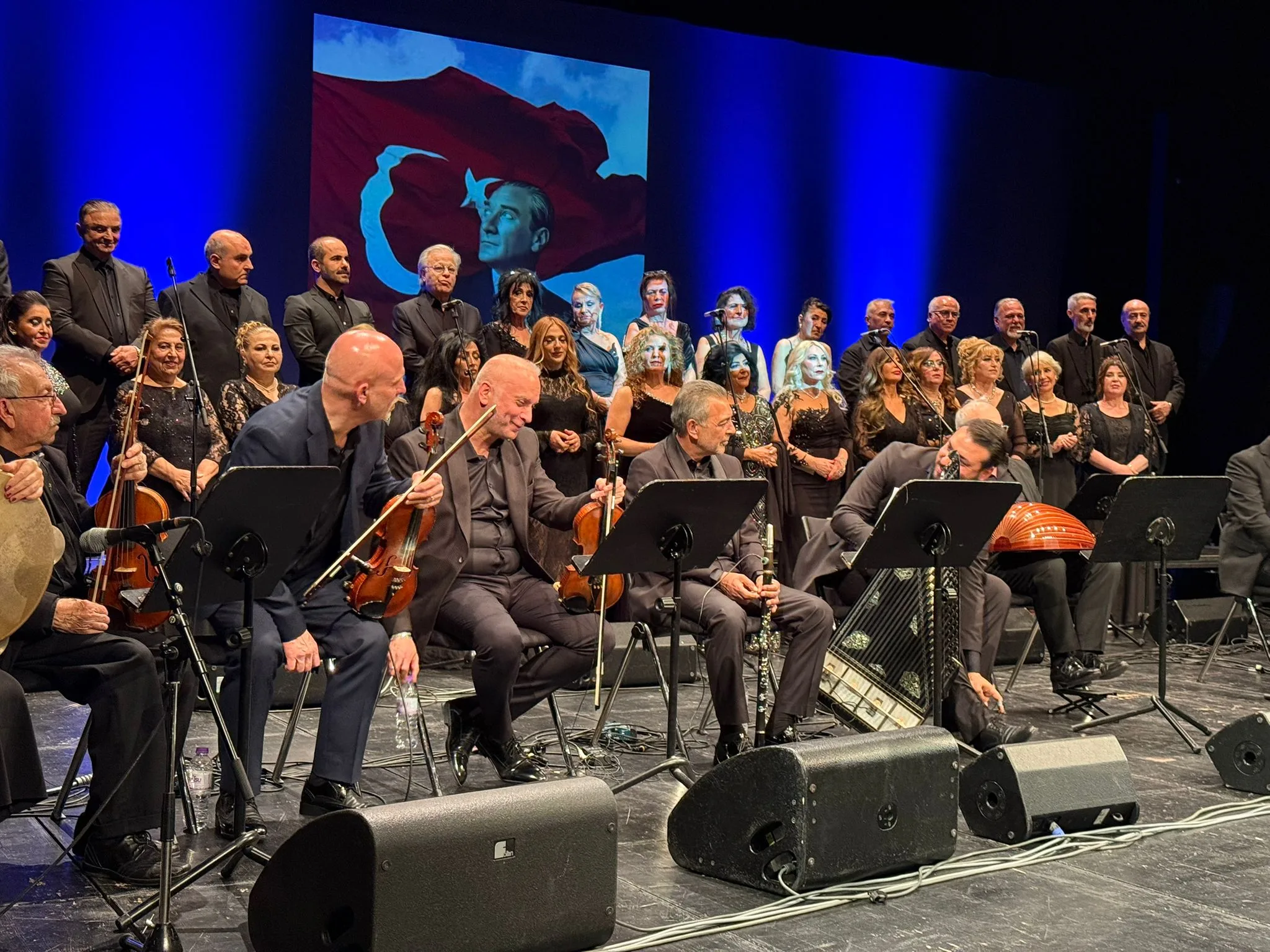 Berlin’de Türk Sanat Müziği Korosundan 25. Yıla Yakışan Muhteşem Konser