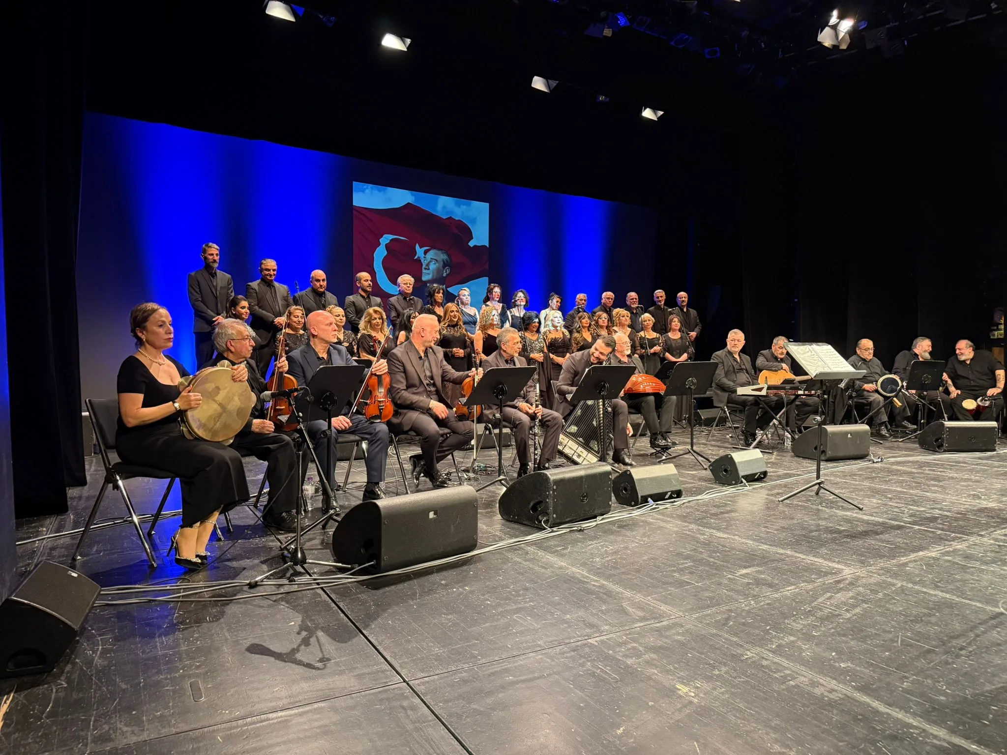 Berlin’de Türk Sanat Müziği Korosundan 25. Yıla Yakışan Muhteşem Konser