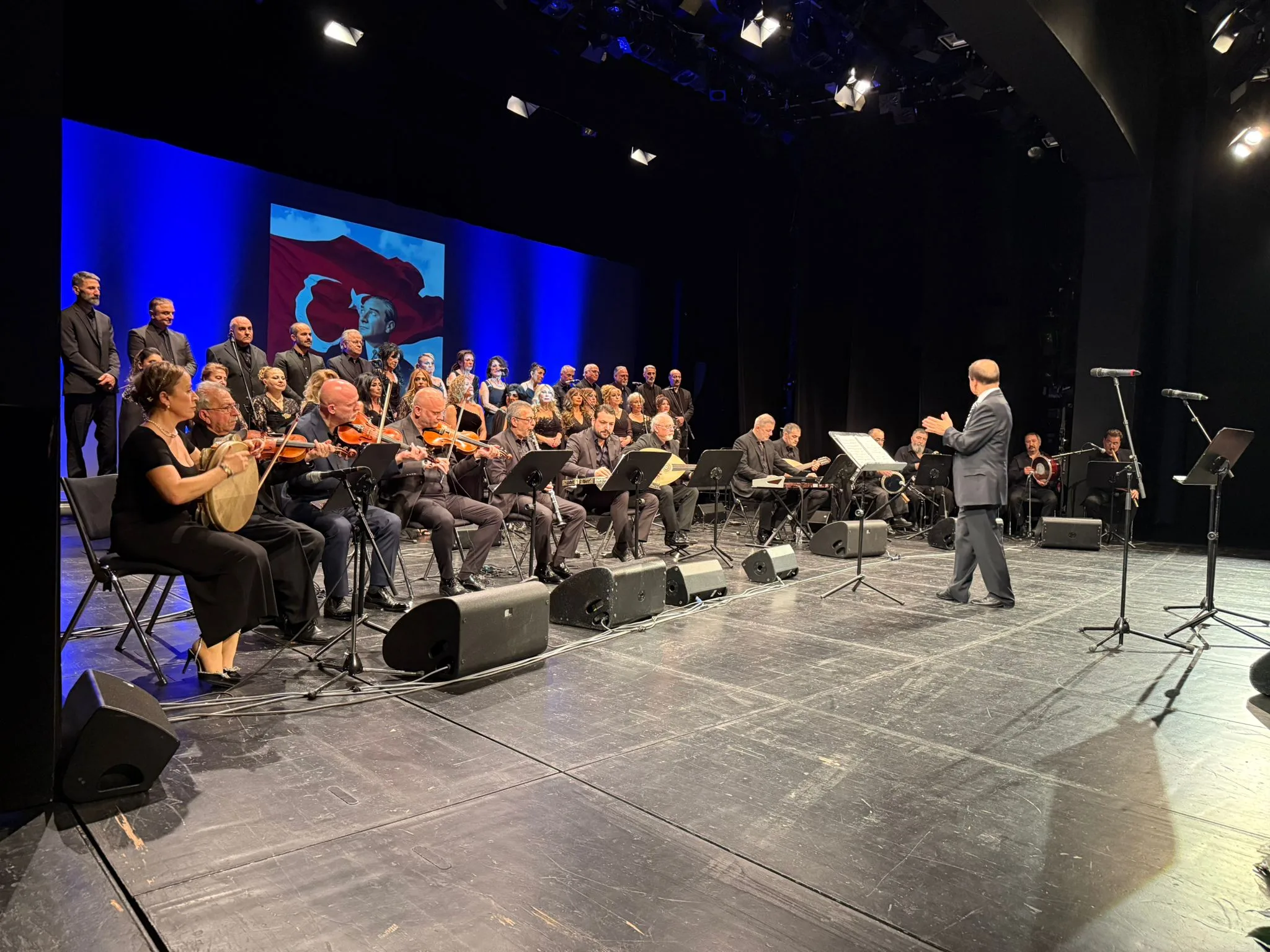 Berlin’de Türk Sanat Müziği Korosundan 25. Yıla Yakışan Muhteşem Konser