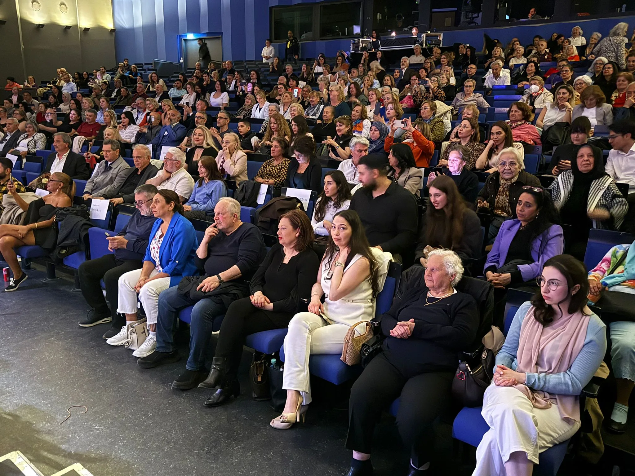 Berlin’de Türk Sanat Müziği Korosundan 25. Yıla Yakışan Muhteşem Konser