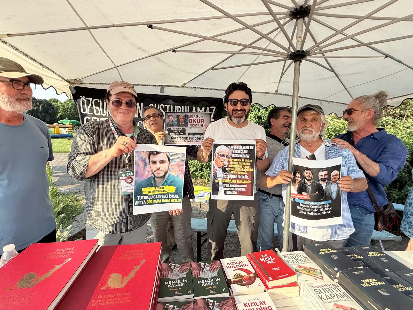 Alevi Kültür Festivali’nde Merdan Yanardağ ve İsmail Arı ile Dayanışma Mesajı