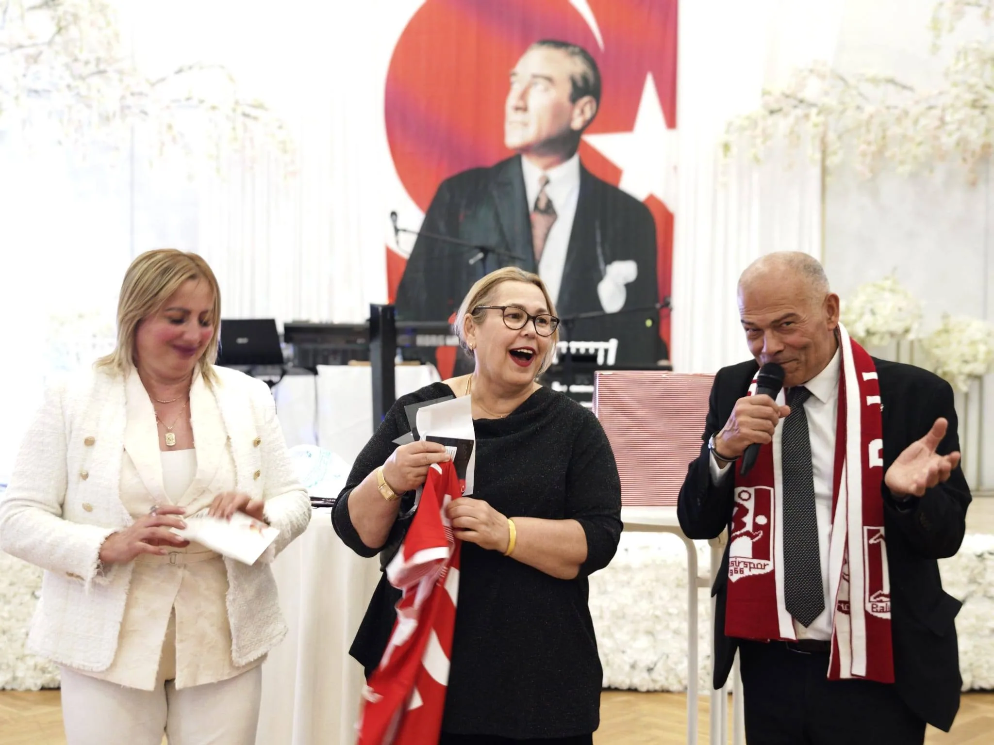 Hamburg’da Balıkesir Rüzgarı Esti