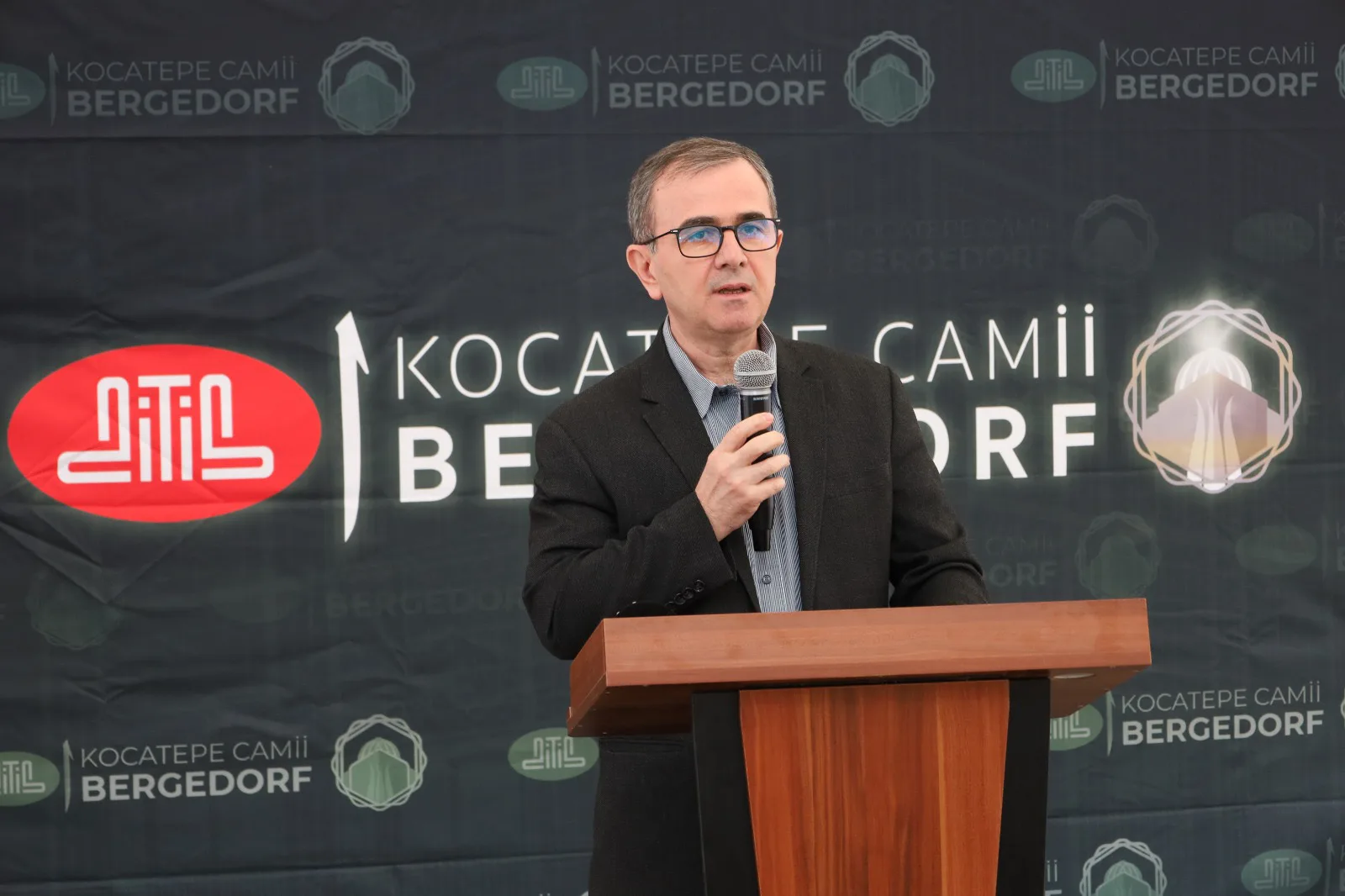 Bergedorf Kocatepe Camii’nde 40. Yıl Coşkusu