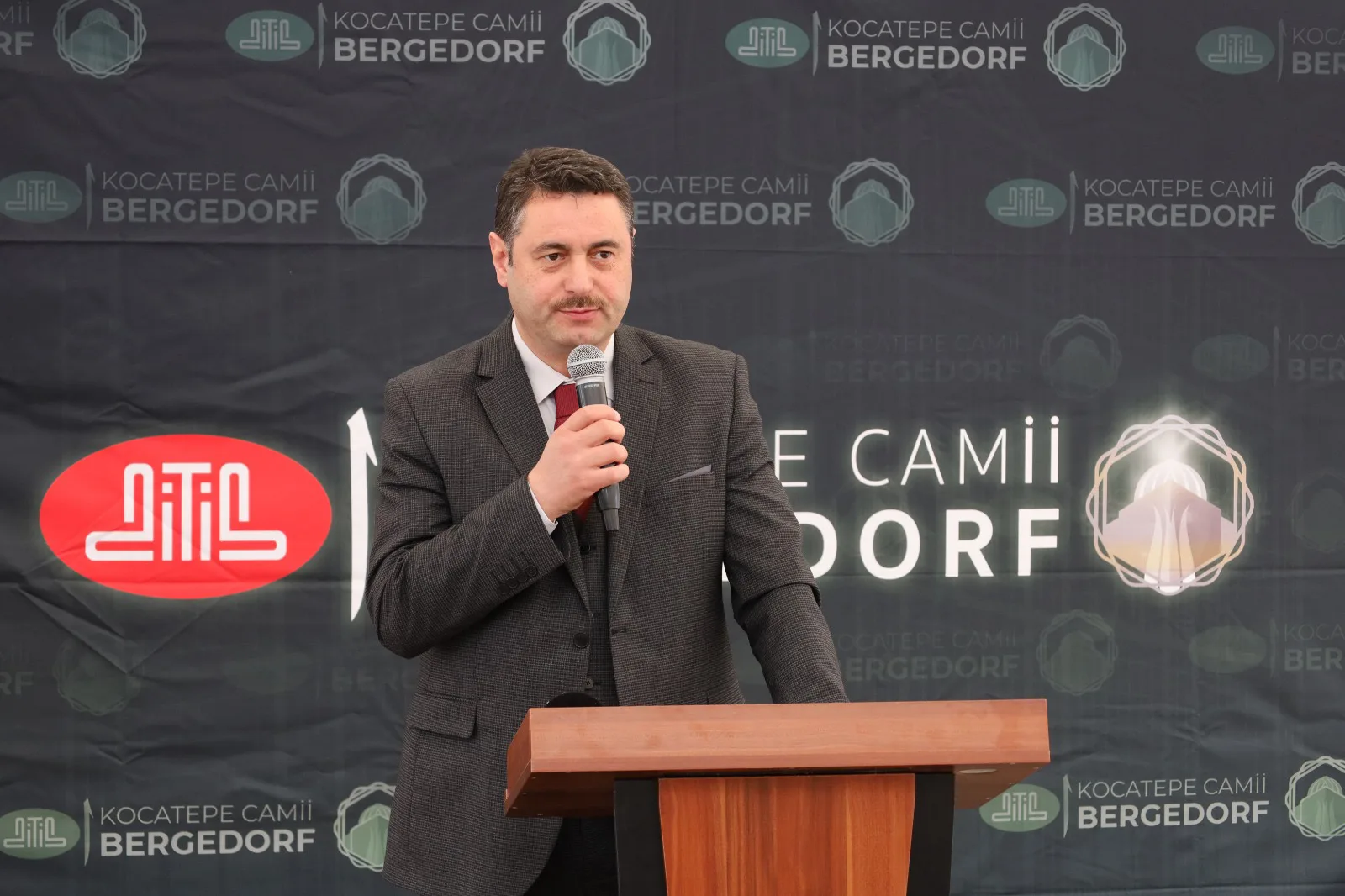 Bergedorf Kocatepe Camii’nde 40. Yıl Coşkusu
