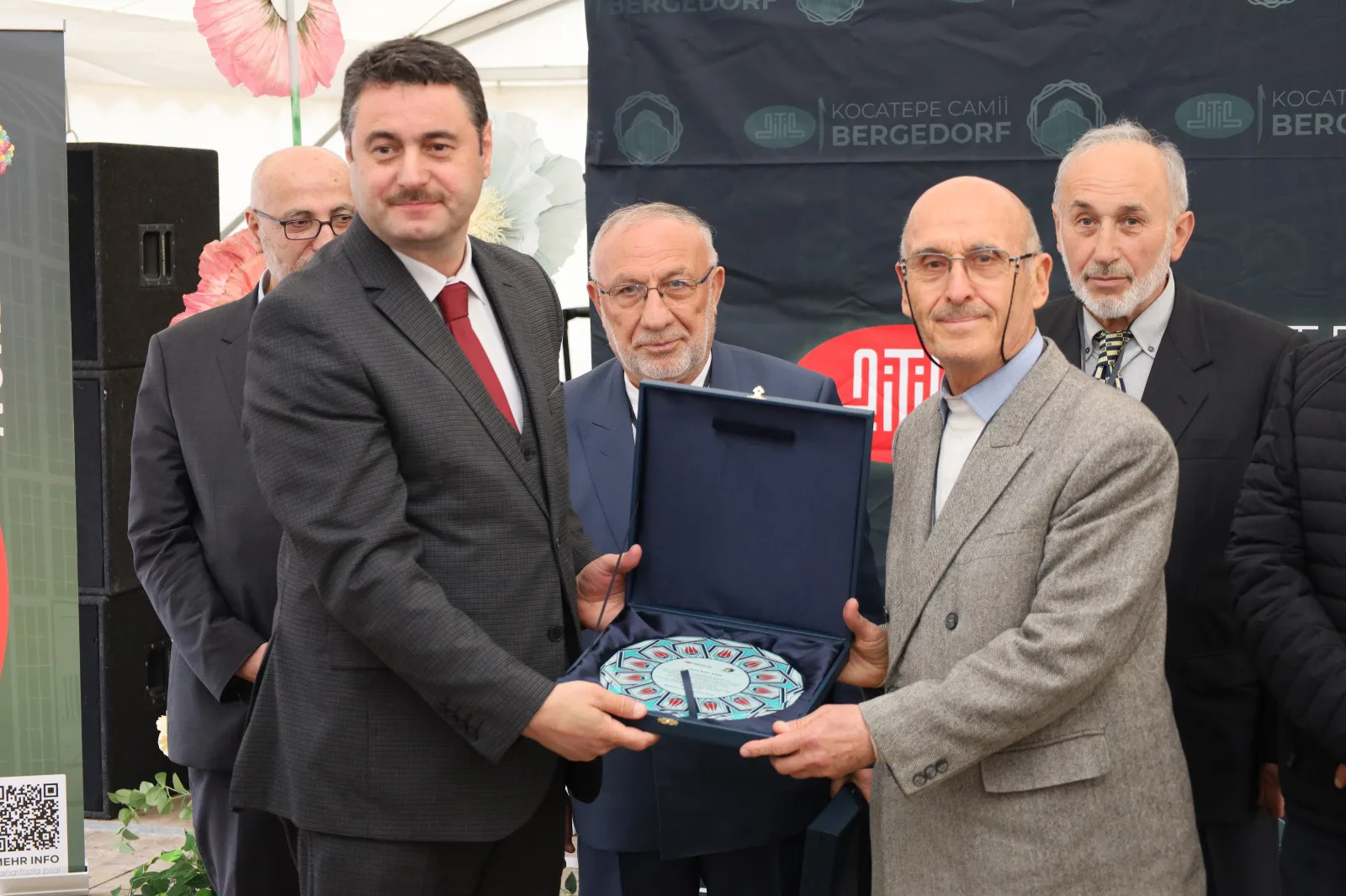 Bergedorf Kocatepe Camii’nde 40. Yıl Coşkusu
