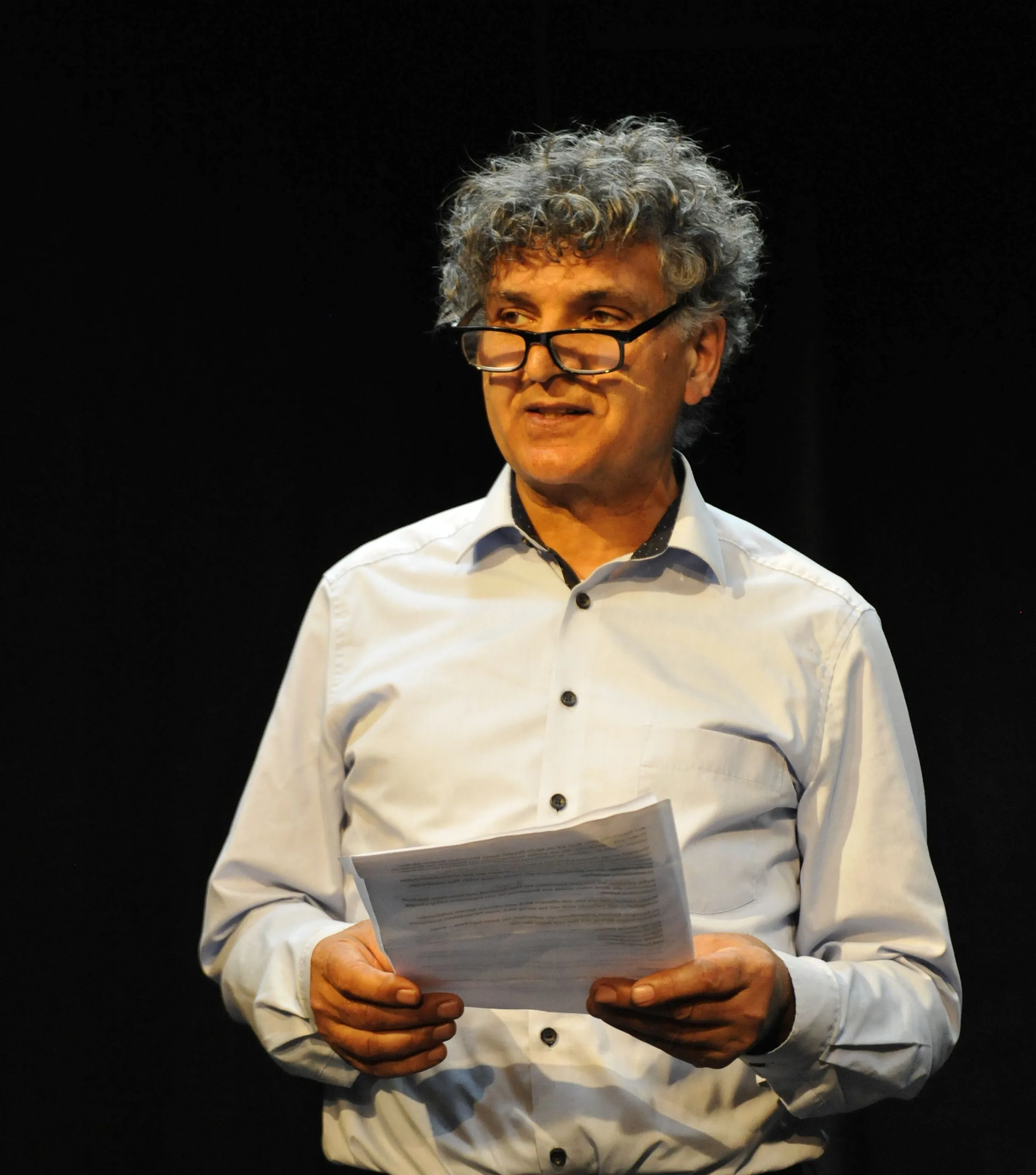 9.Tiyatro Köprüsü Festivali Hamburg’da Savaş Karşıtı Oyunla Başladı