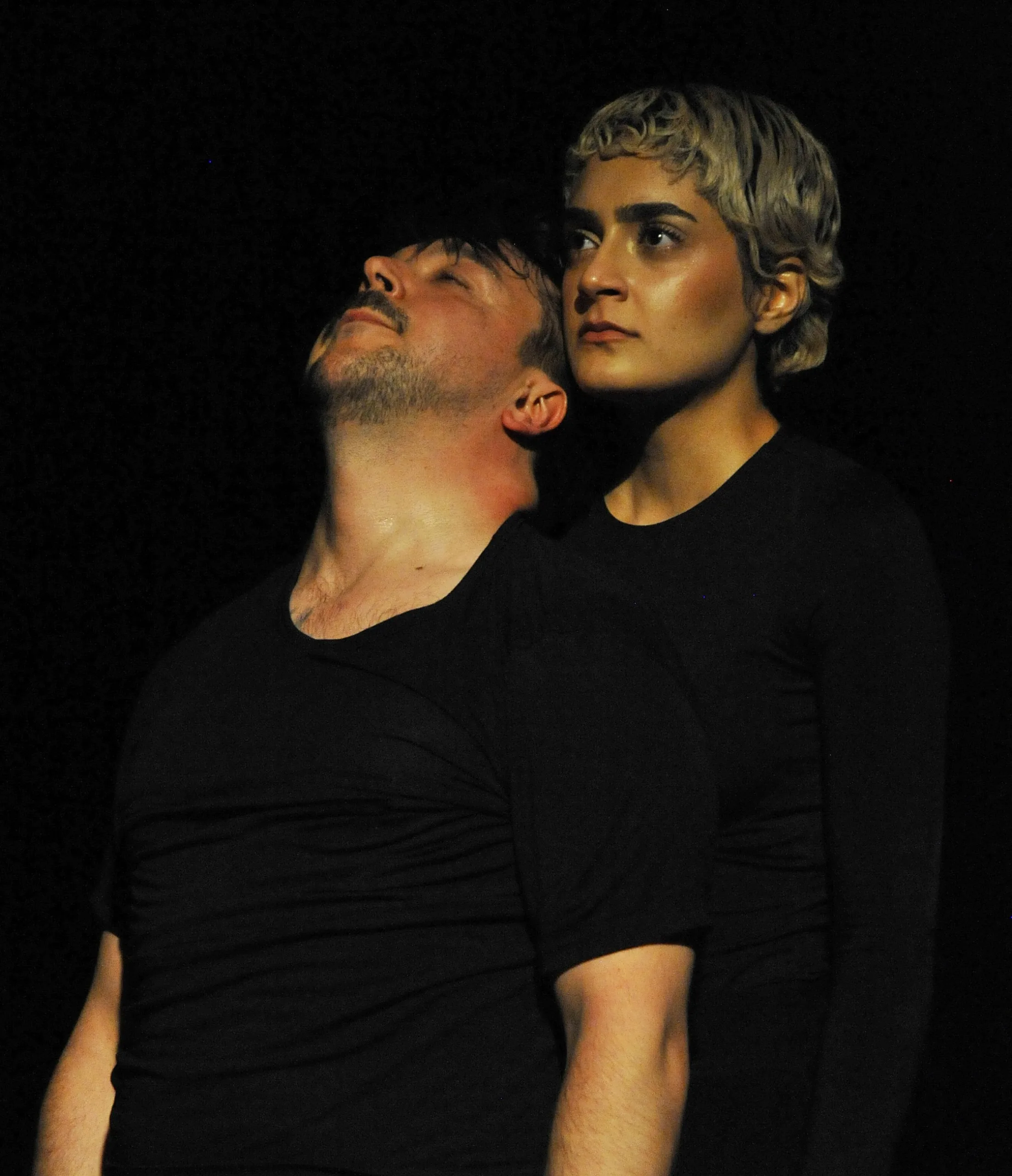 9.Tiyatro Köprüsü Festivali Hamburg’da Savaş Karşıtı Oyunla Başladı