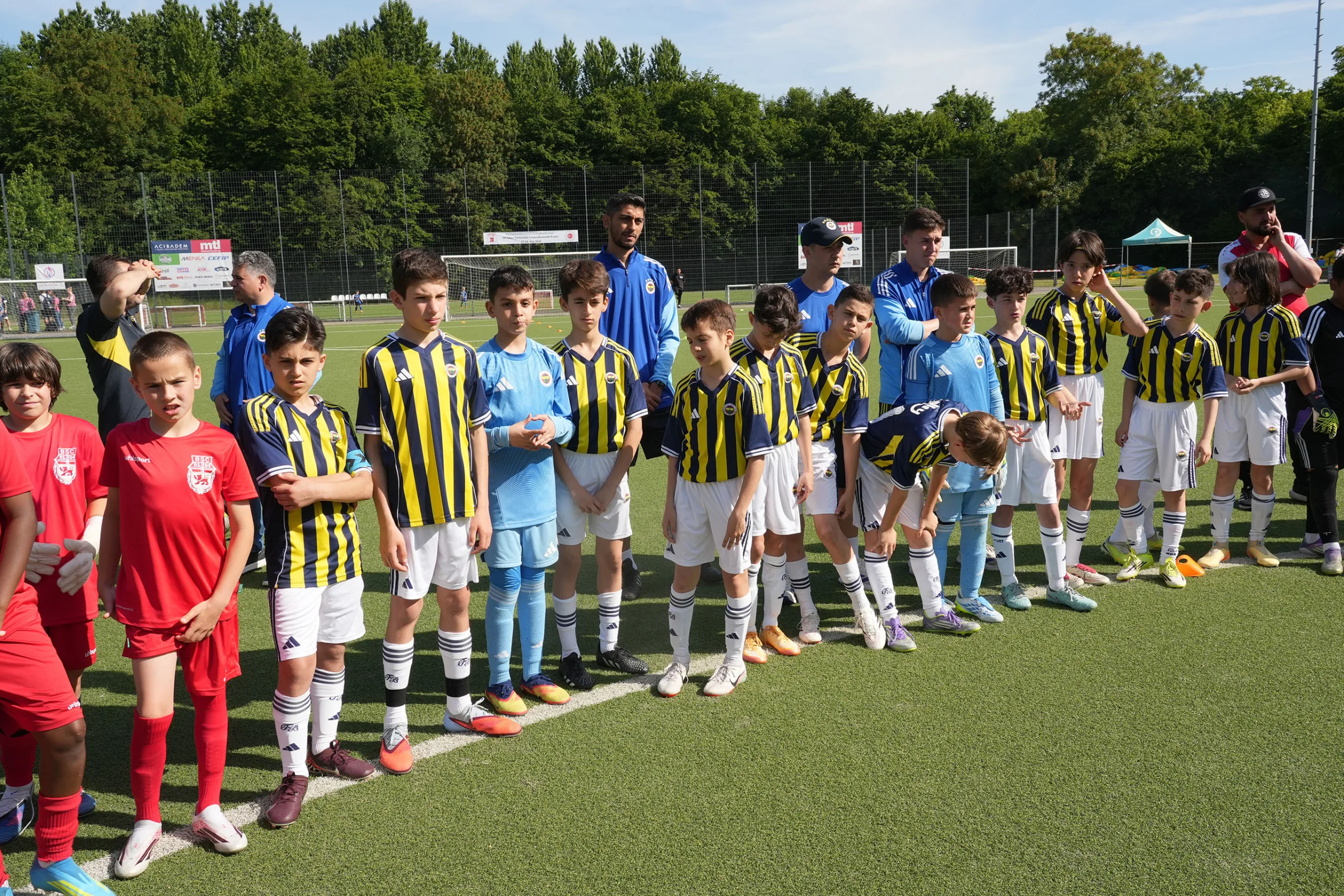 Essen Başkonsolosluğu’nun 60. Yıl Futbol Turnuvası Coşkuyla Başladı