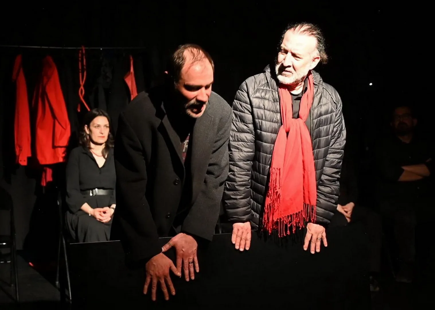 Berlin’de Vicdanları Sarsacak Tiyatro
