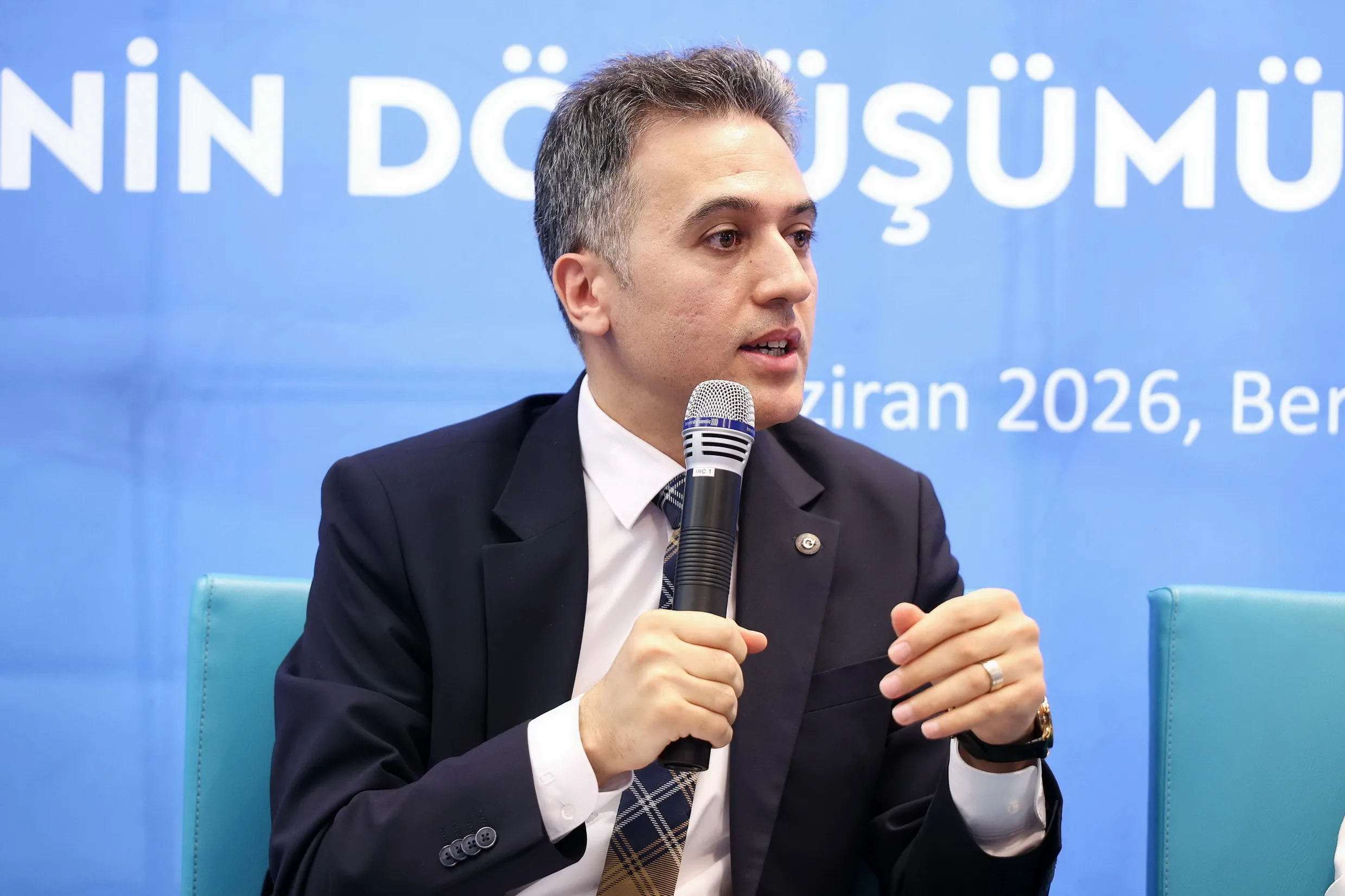 Göçün 65. Yılında Türk Ailesinin Dönüşümü Berlin’de Masaya Yatırıldı