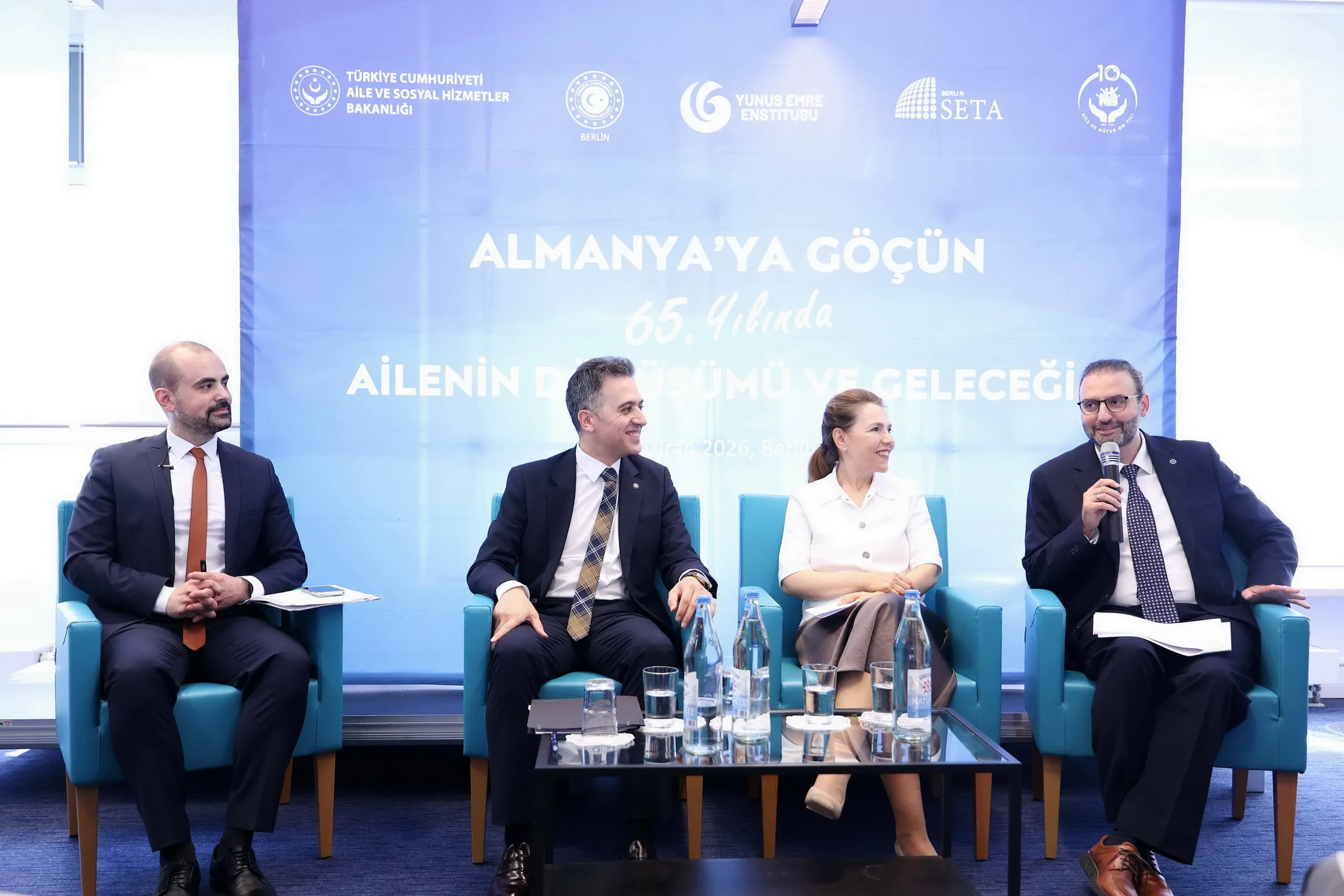 Göçün 65. Yılında Türk Ailesinin Dönüşümü Berlin’de Masaya Yatırıldı