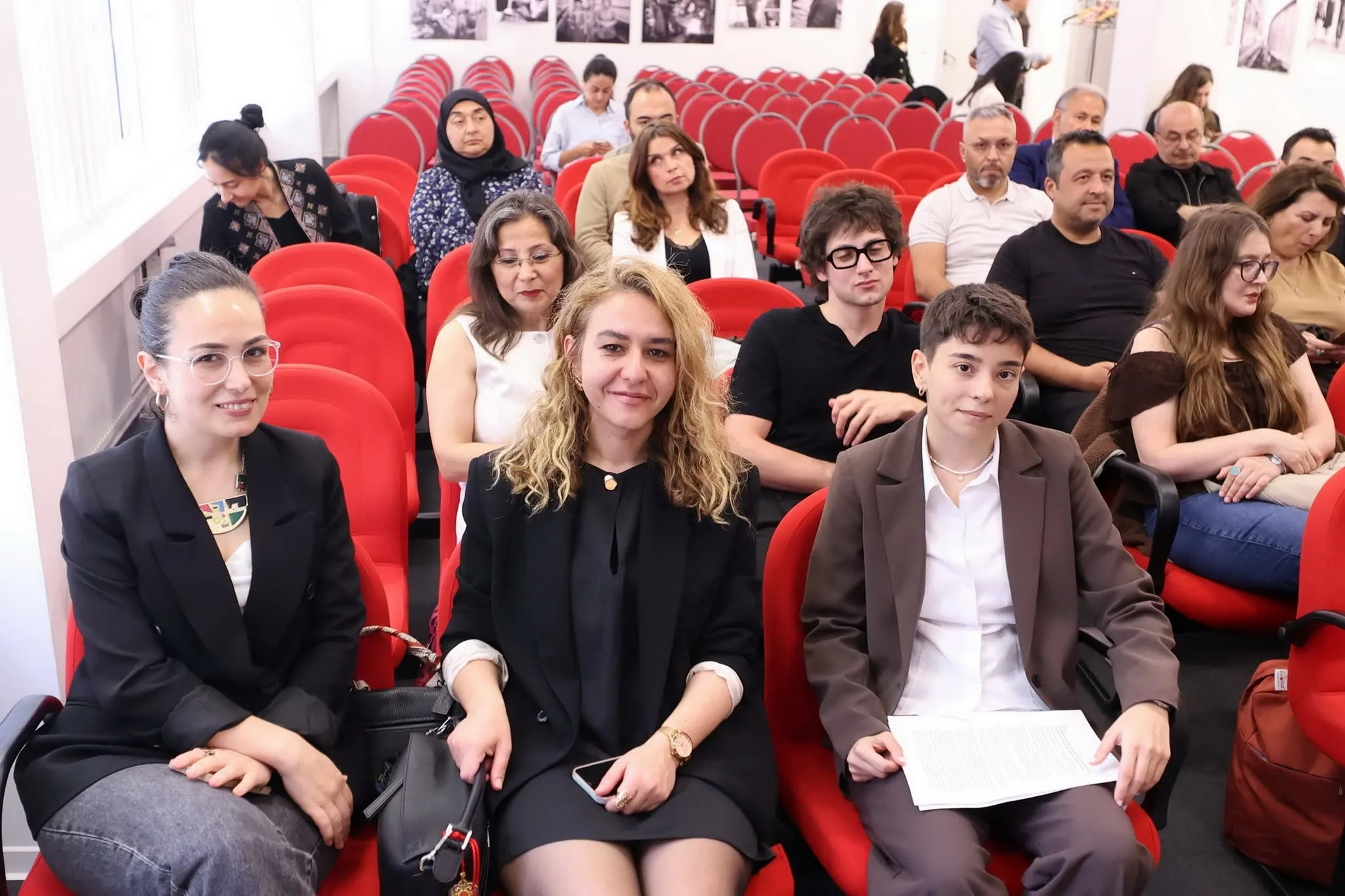 Türkolog Iraz Gülbay:“Dil, varlığın evidir”