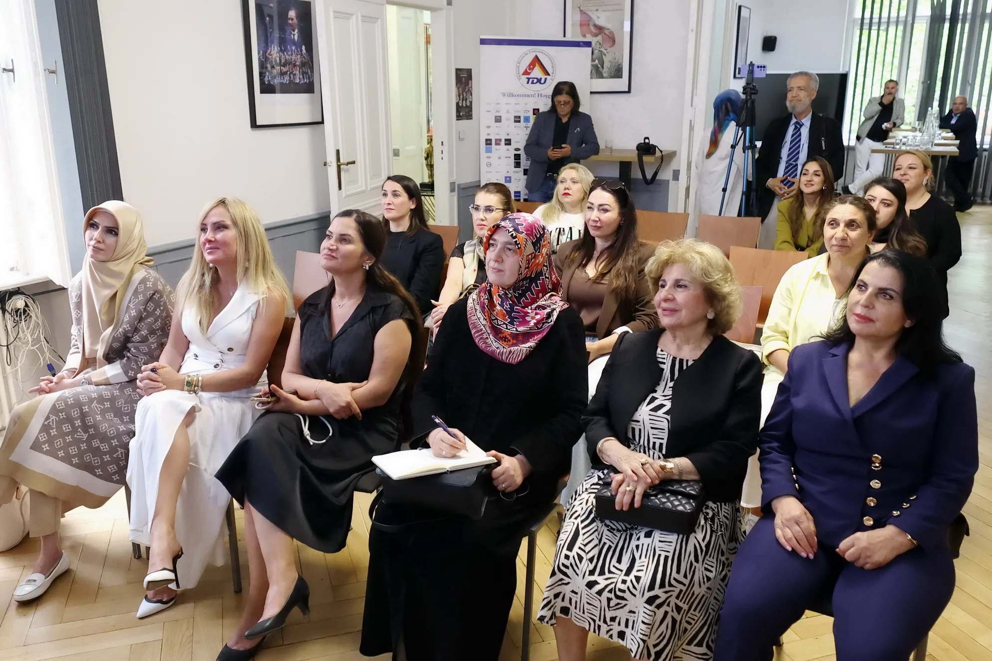 Berlin’de Kadın Sağlığı Paneline Yoğun İlgi