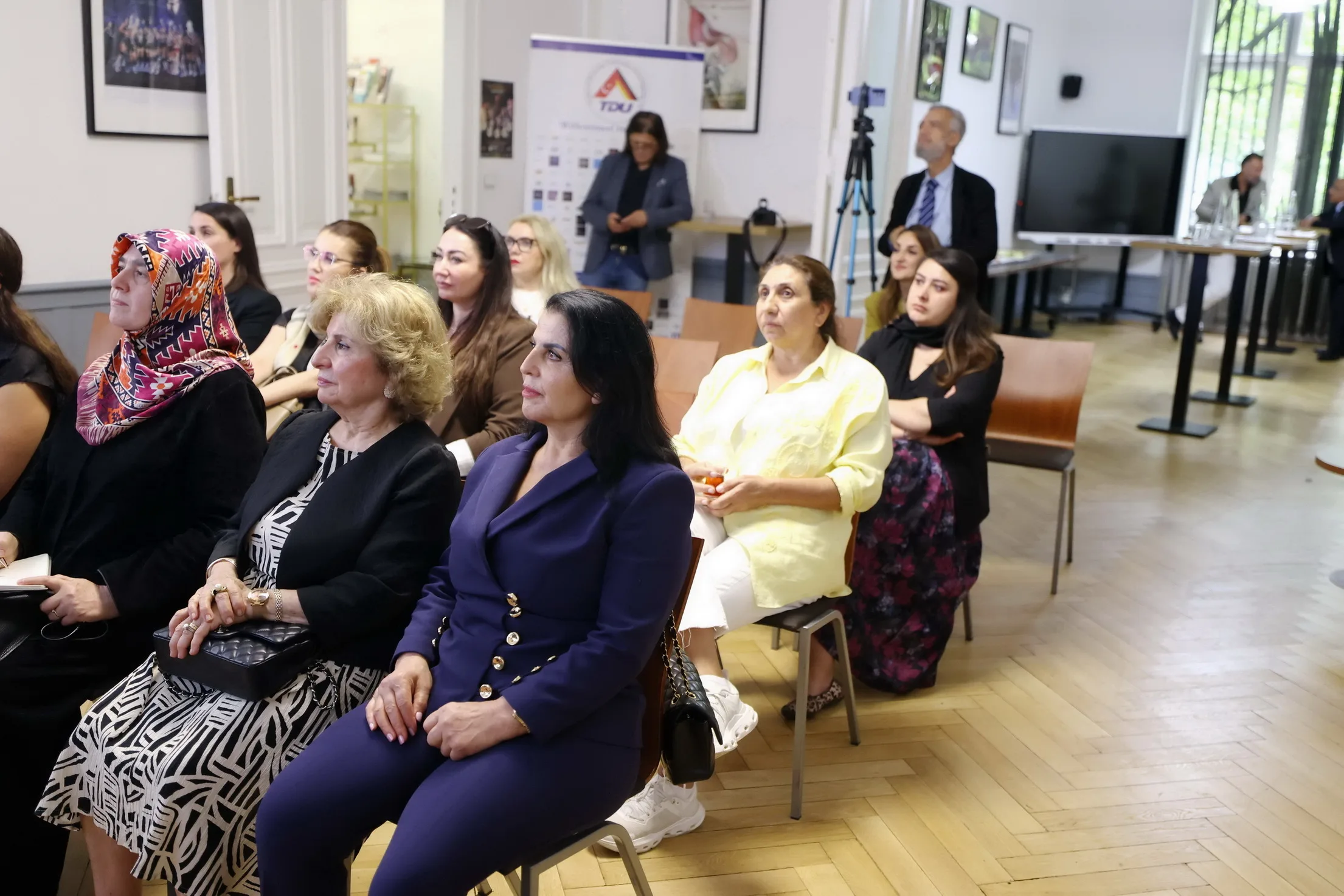 Berlin’de Kadın Sağlığı Paneline Yoğun İlgi