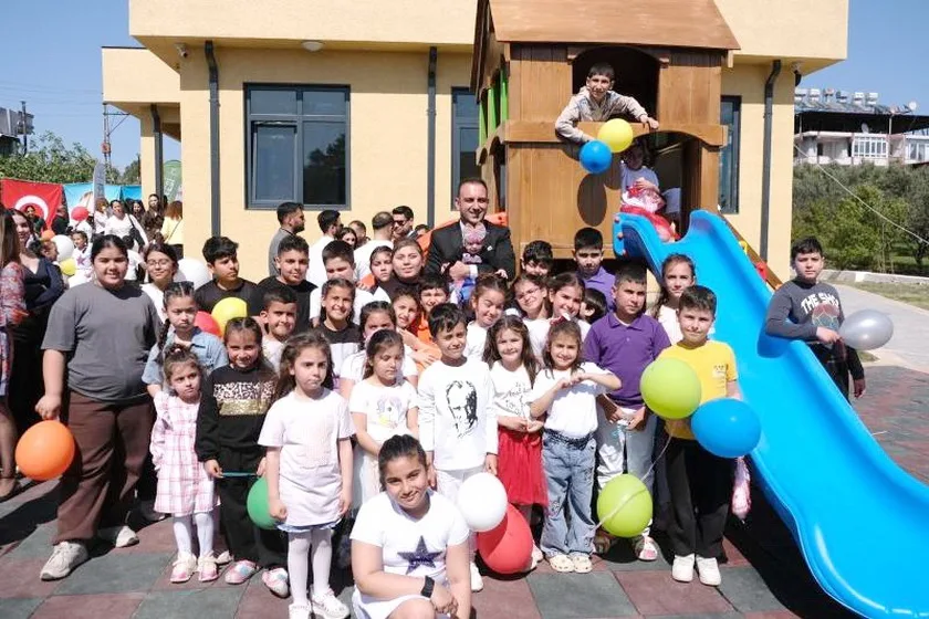 Defne’de Çocuklara Bayram Hediyesi: Dünya Çocukları Kreşi Hizmete Açıldı