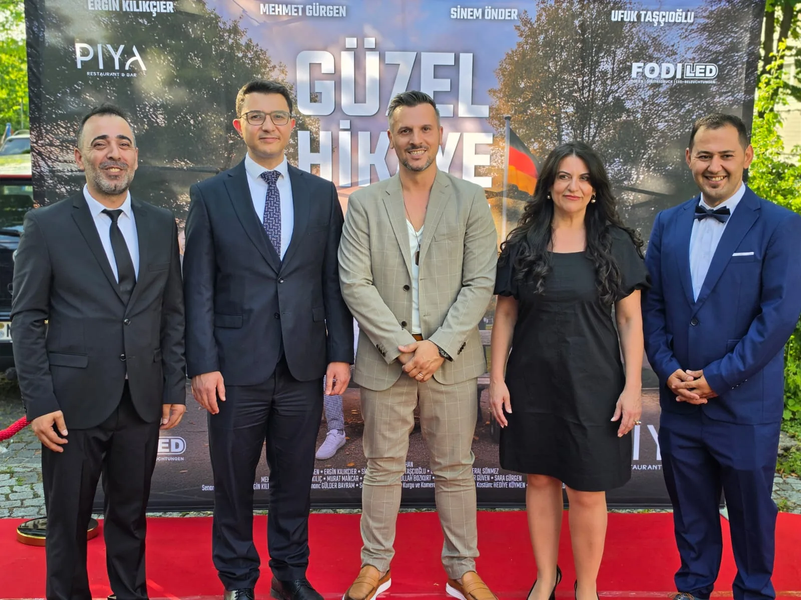 Münih’te Bir İlk: Türk Yapımı Dijital Dizi “Güzel Hikaye” Görkemli Gala ile Tanıtıldı