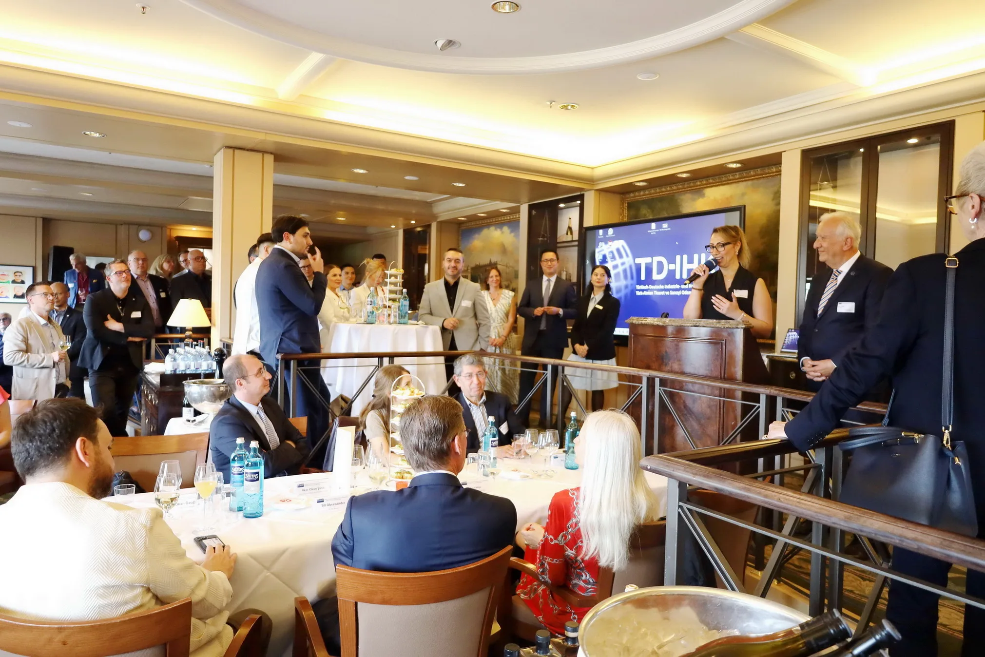 Türk-Alman İş Dünyası Berlin’de Buluştu: TD-IHK’dan Görkemli Yaz Daveti