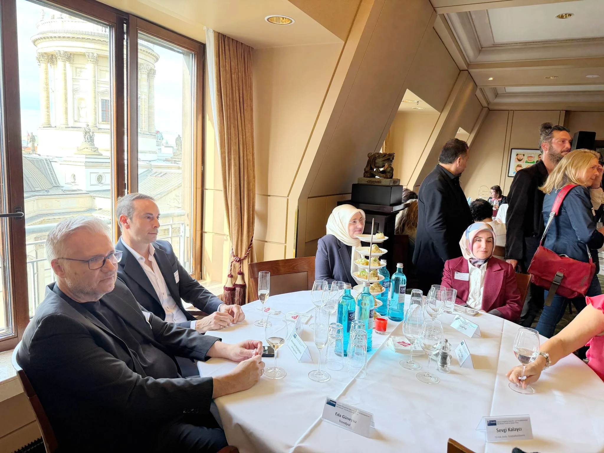 Türk-Alman İş Dünyası Berlin’de Buluştu: TD-IHK’dan Görkemli Yaz Daveti