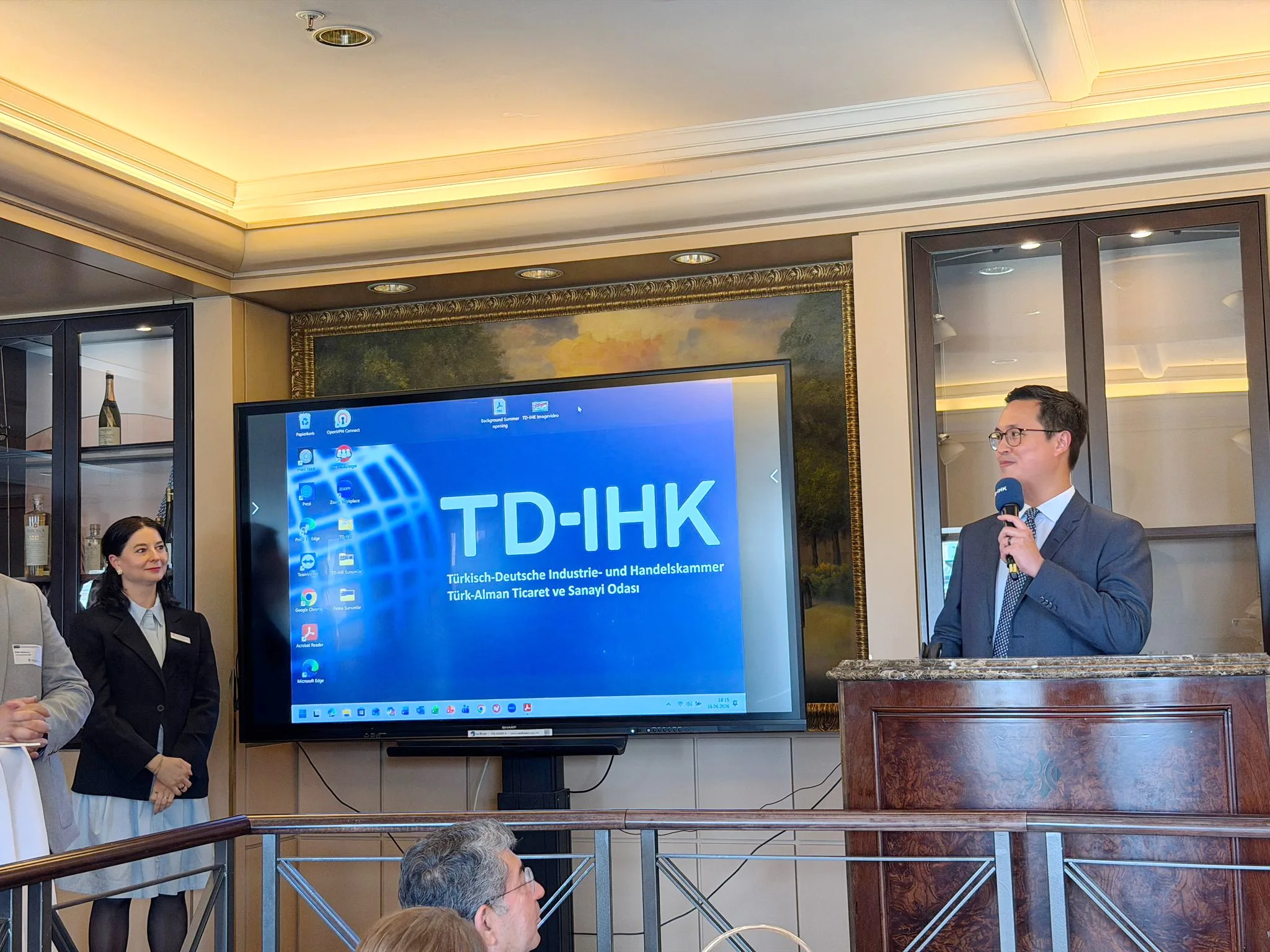 Türk-Alman İş Dünyası Berlin’de Buluştu: TD-IHK’dan Görkemli Yaz Daveti