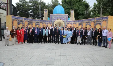 KGK üyesi Türk gazeteciler Ata yurdu Özbekistan’ı keşfettiler