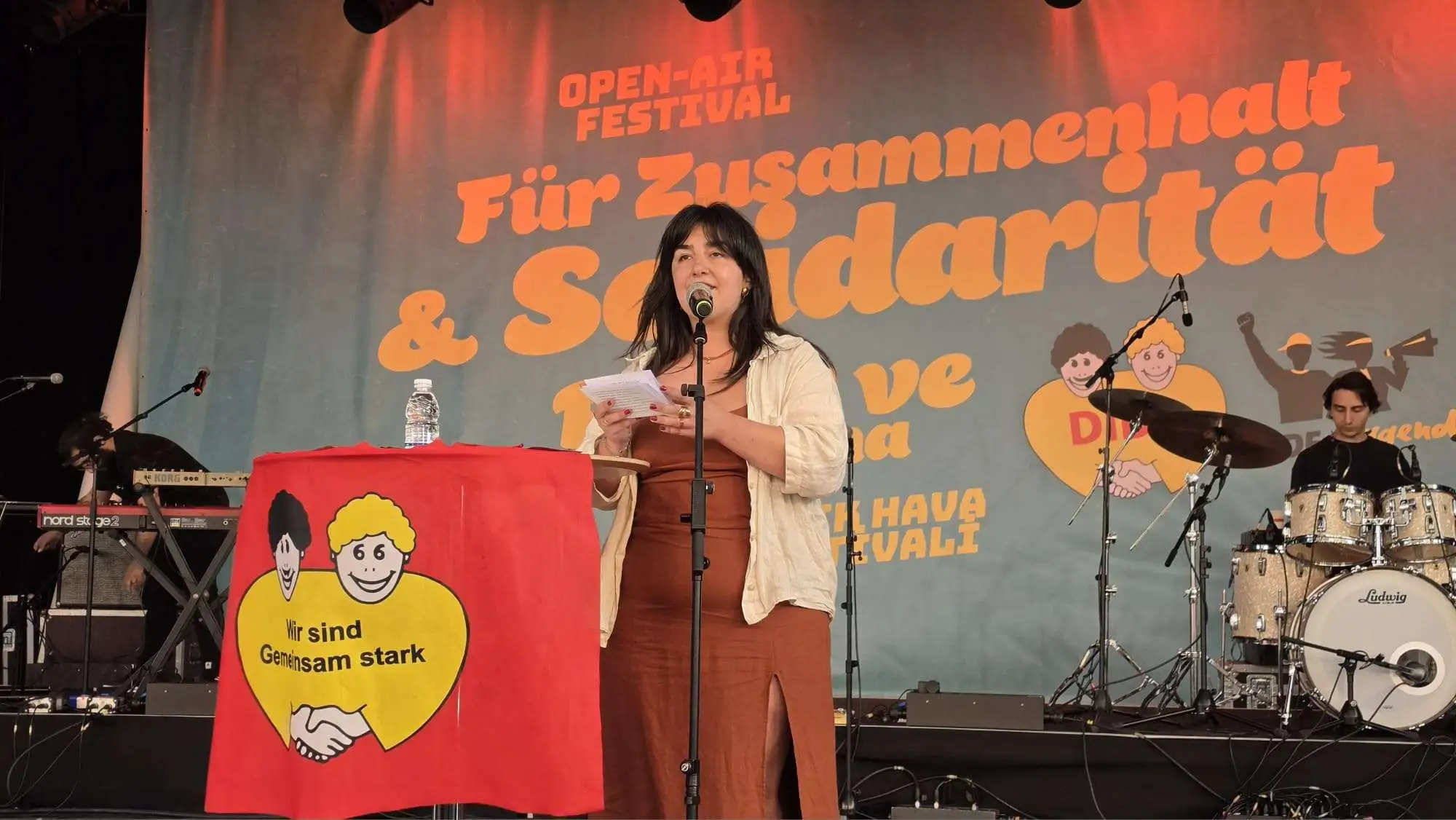 DİDF Birlik ve Dayanışma Festivali Köln’de Binlerce Kişiyi Buluşturdu