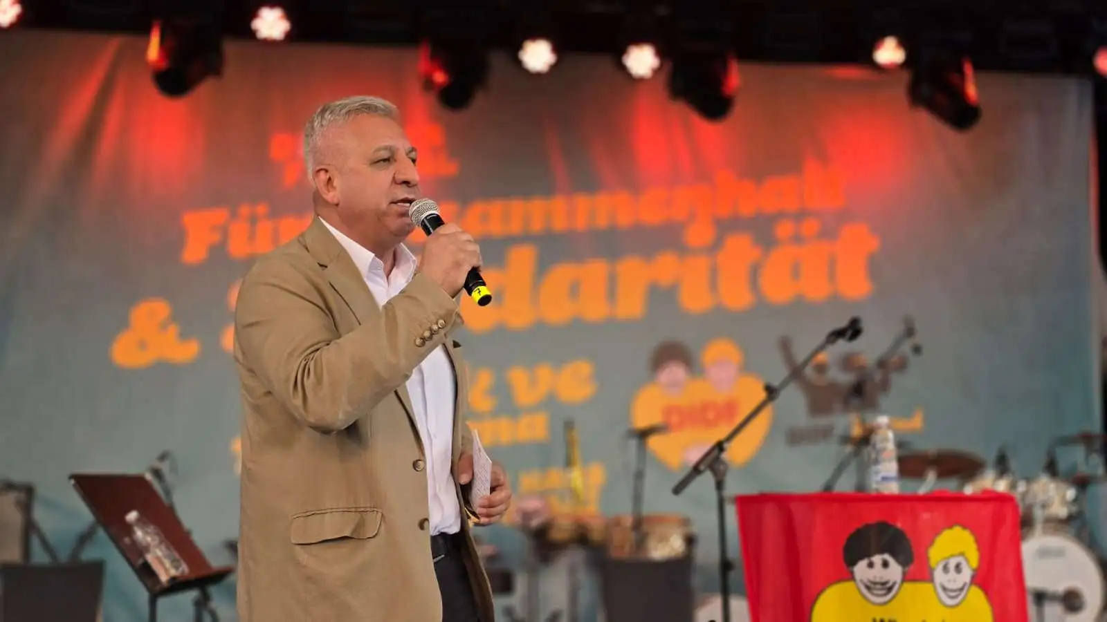 DİDF Birlik ve Dayanışma Festivali Köln’de Binlerce Kişiyi Buluşturdu