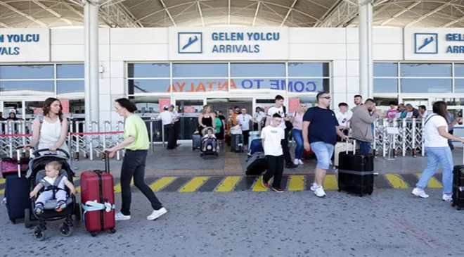 Antalya Havalimanı beş ayda 9,1 milyon yolcu ağırladı