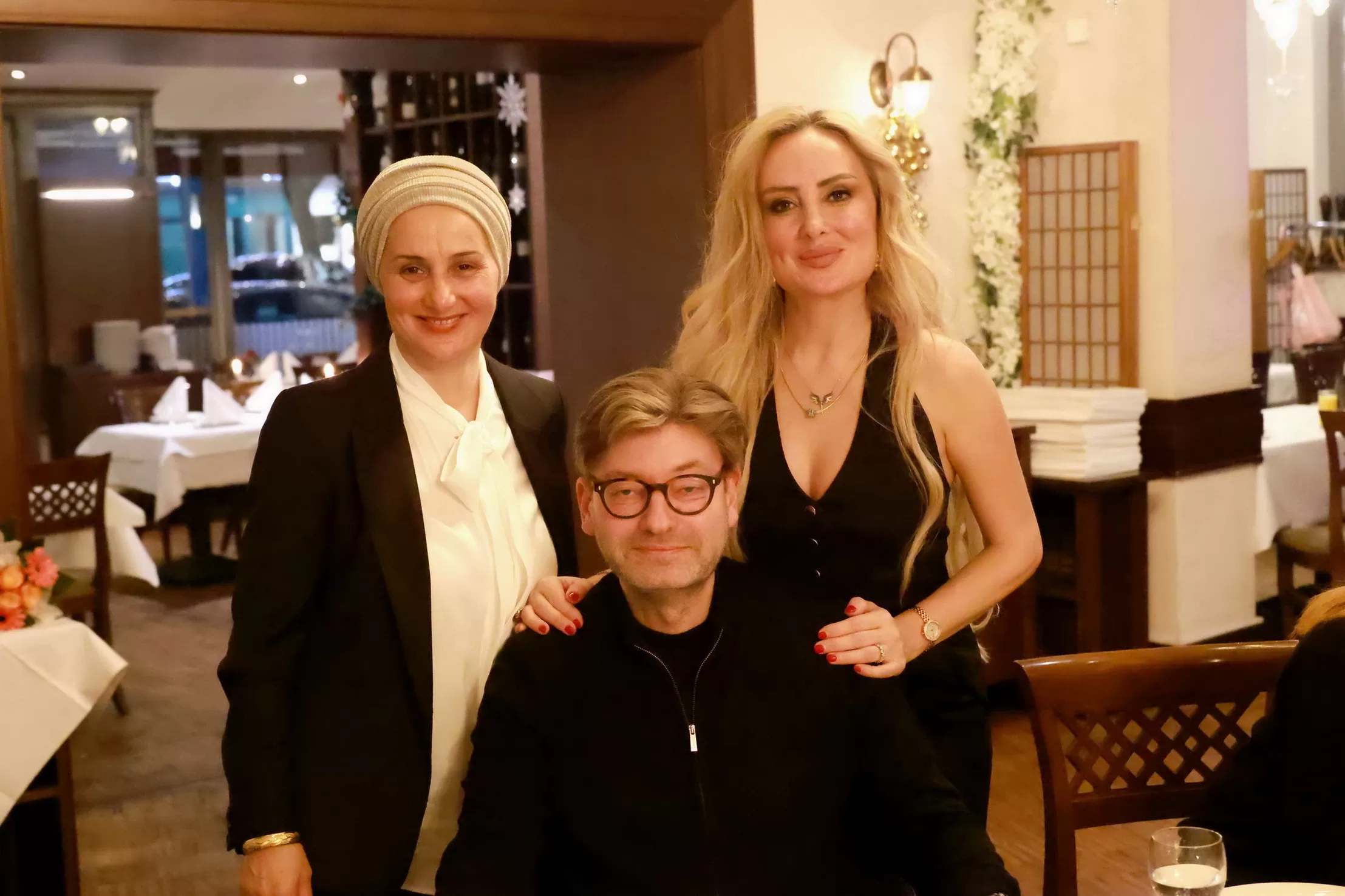 Dosteli Bakımevi 4 Farklı Restoranda 2023’e Veda Yemeği Verdi