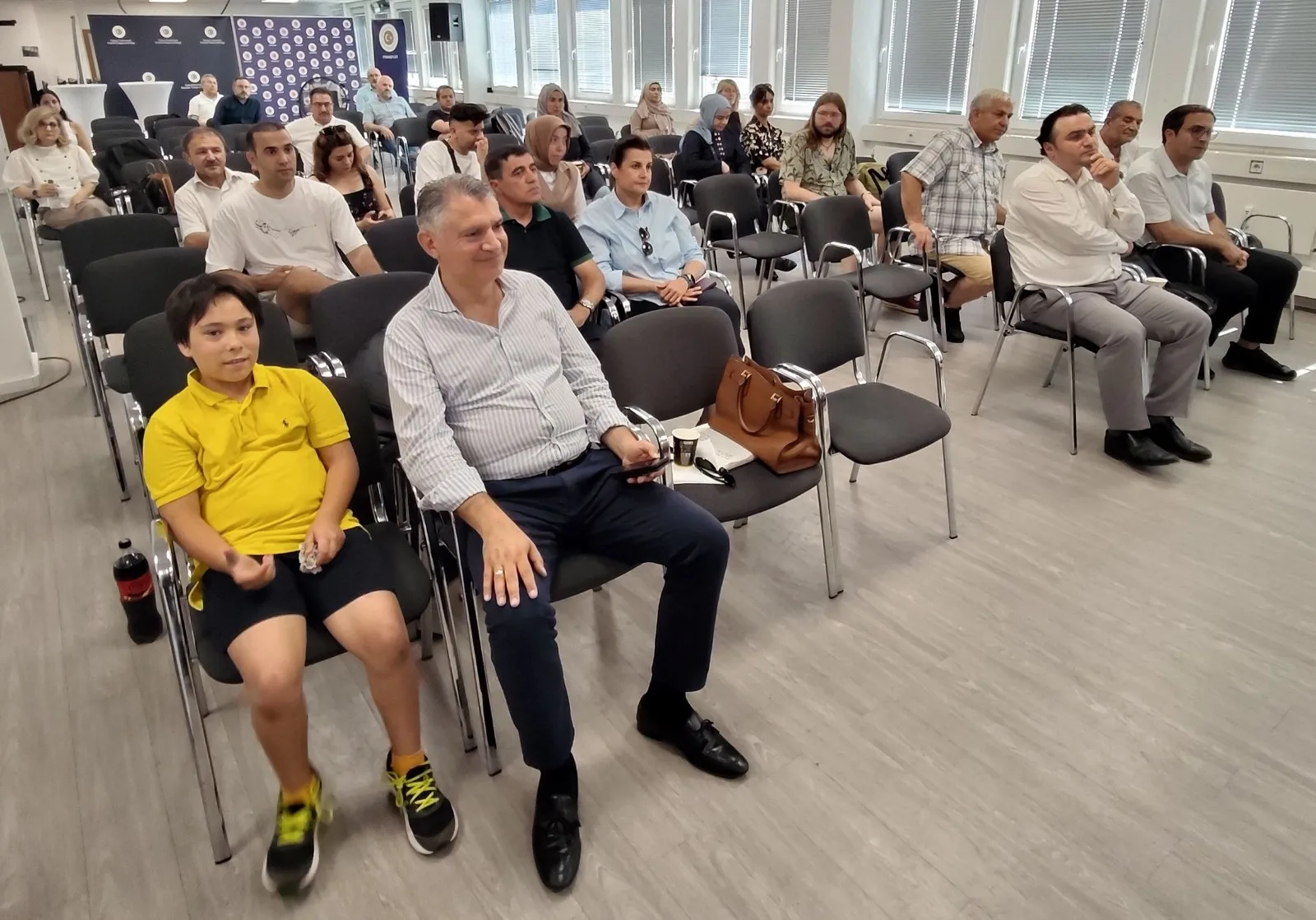 Başkonsolos ve yazarlardan Almanya’da edebiyat sohbeti