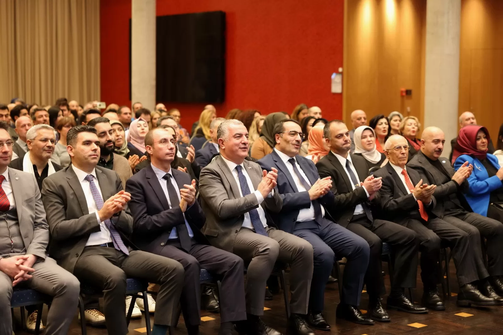 ‘24 Kasım Öğretmenler Günü’ Berlin Büyükelçiliği’nde anlamlı bir törenle kutlandı