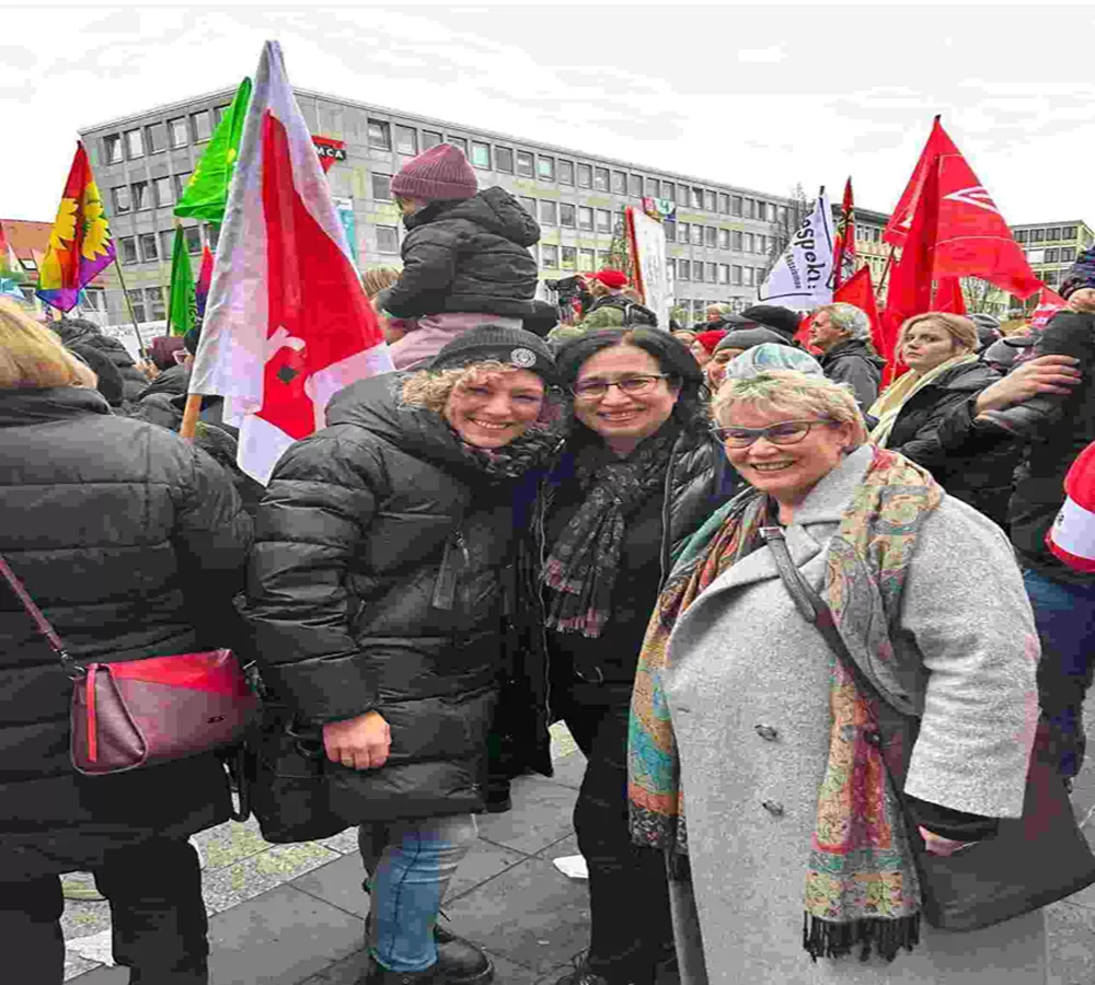 Nürnberg’de aşırı sağ protesto edildi