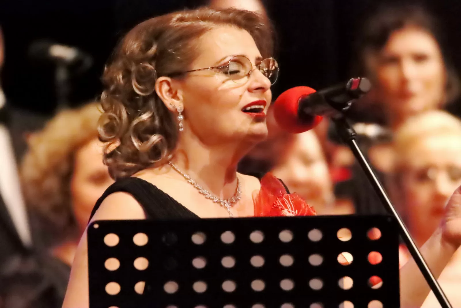 35. Yılı ‘Barışın olduğu yerde hayat çiçek açar’ konserle kutlandılar