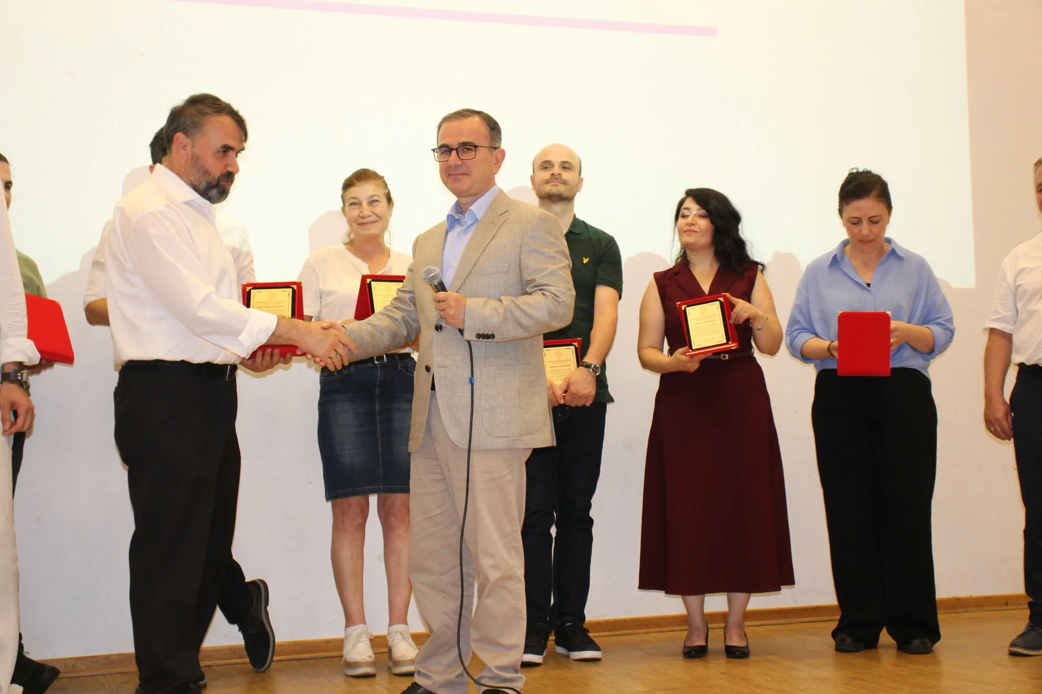 Hamburg’da Türkçe Öğretmenlerine Duygu Dolu Veda