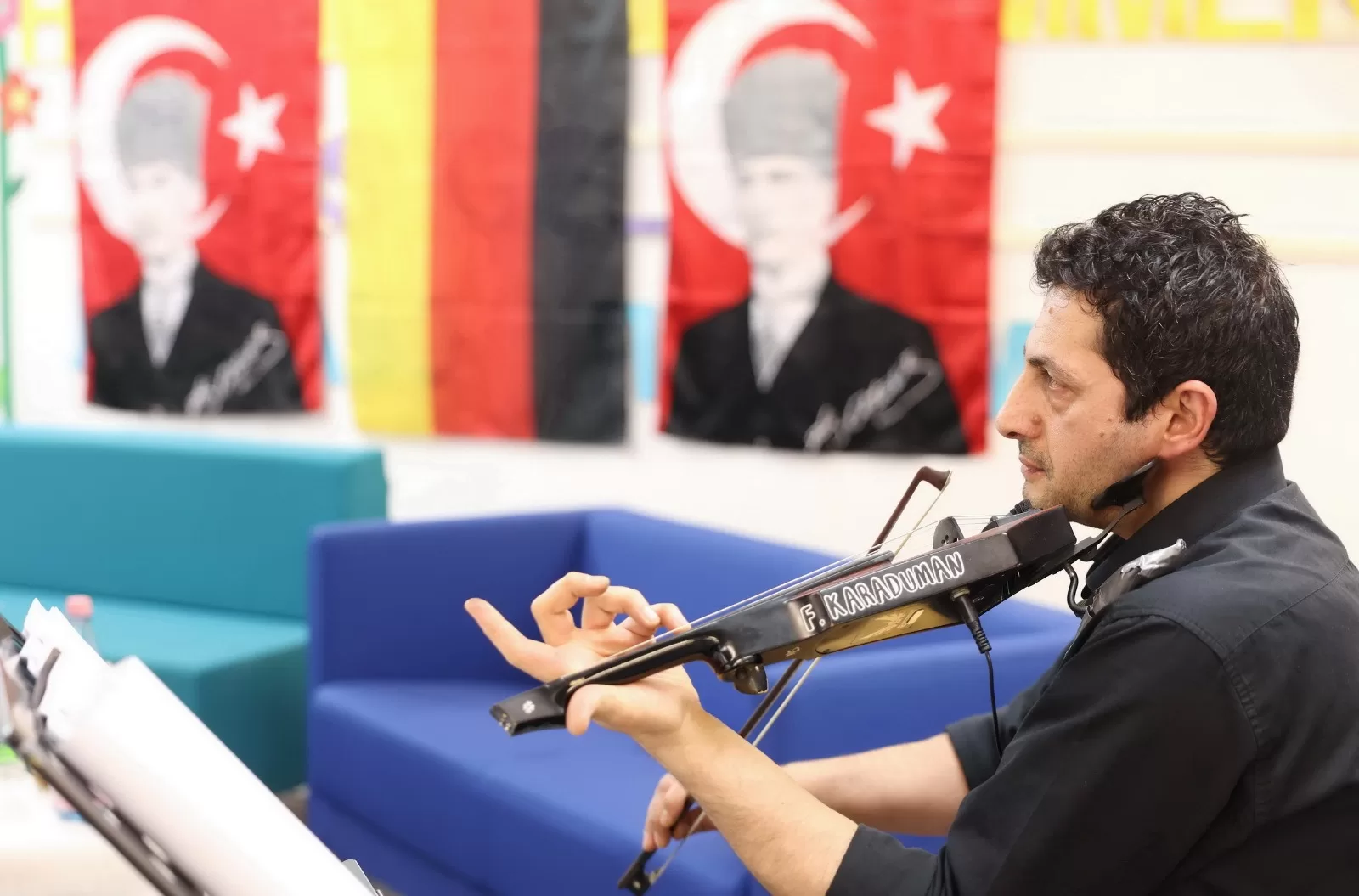 Berlinli Şairler Aziz Nesin İlkokulu’nda buluştu
