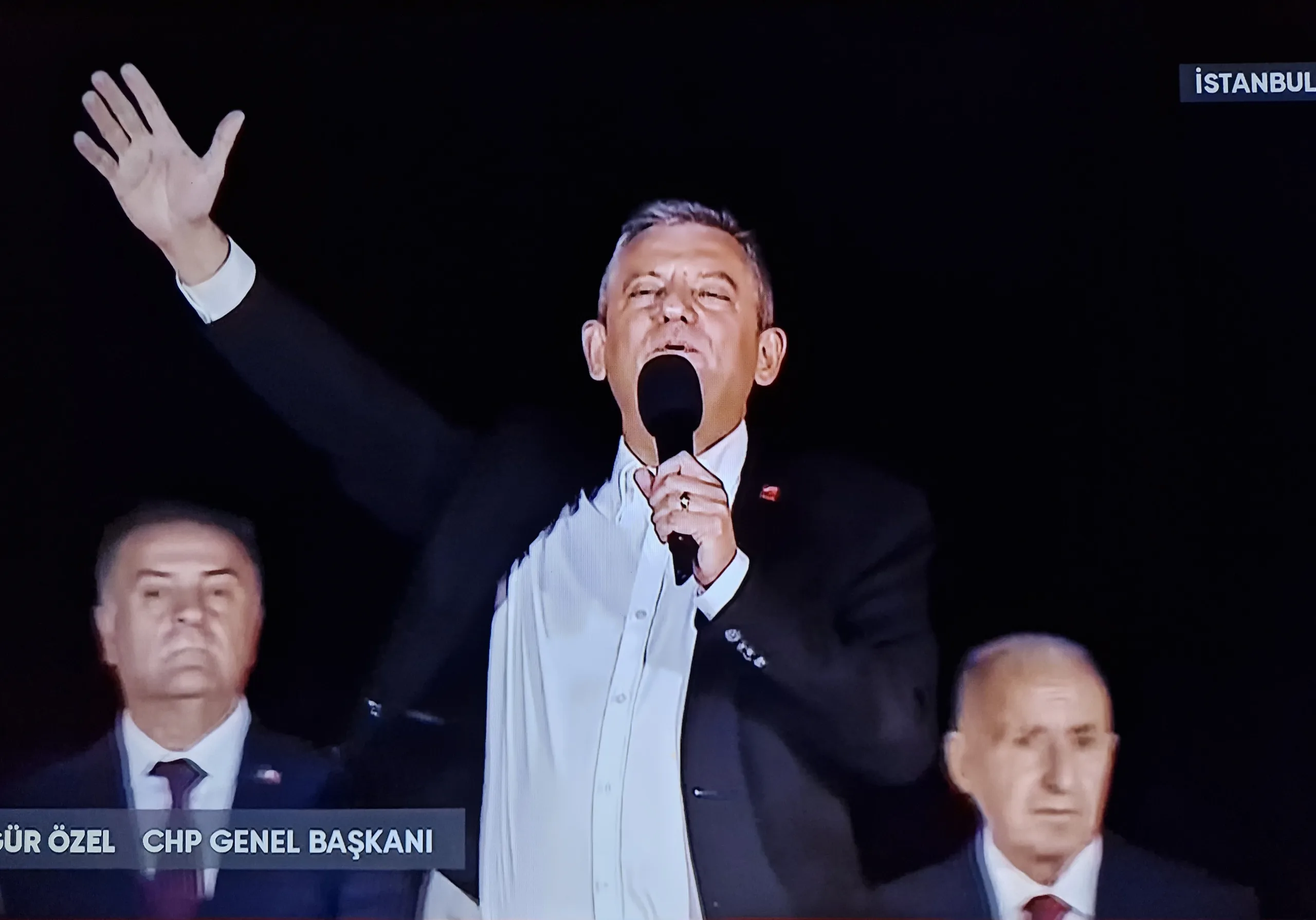 Özgür Özel’den Sert İktidar Eleştirisi: “AKP Belediyeciliği Rant, CHP Belediyeciliği Halkçıdır”