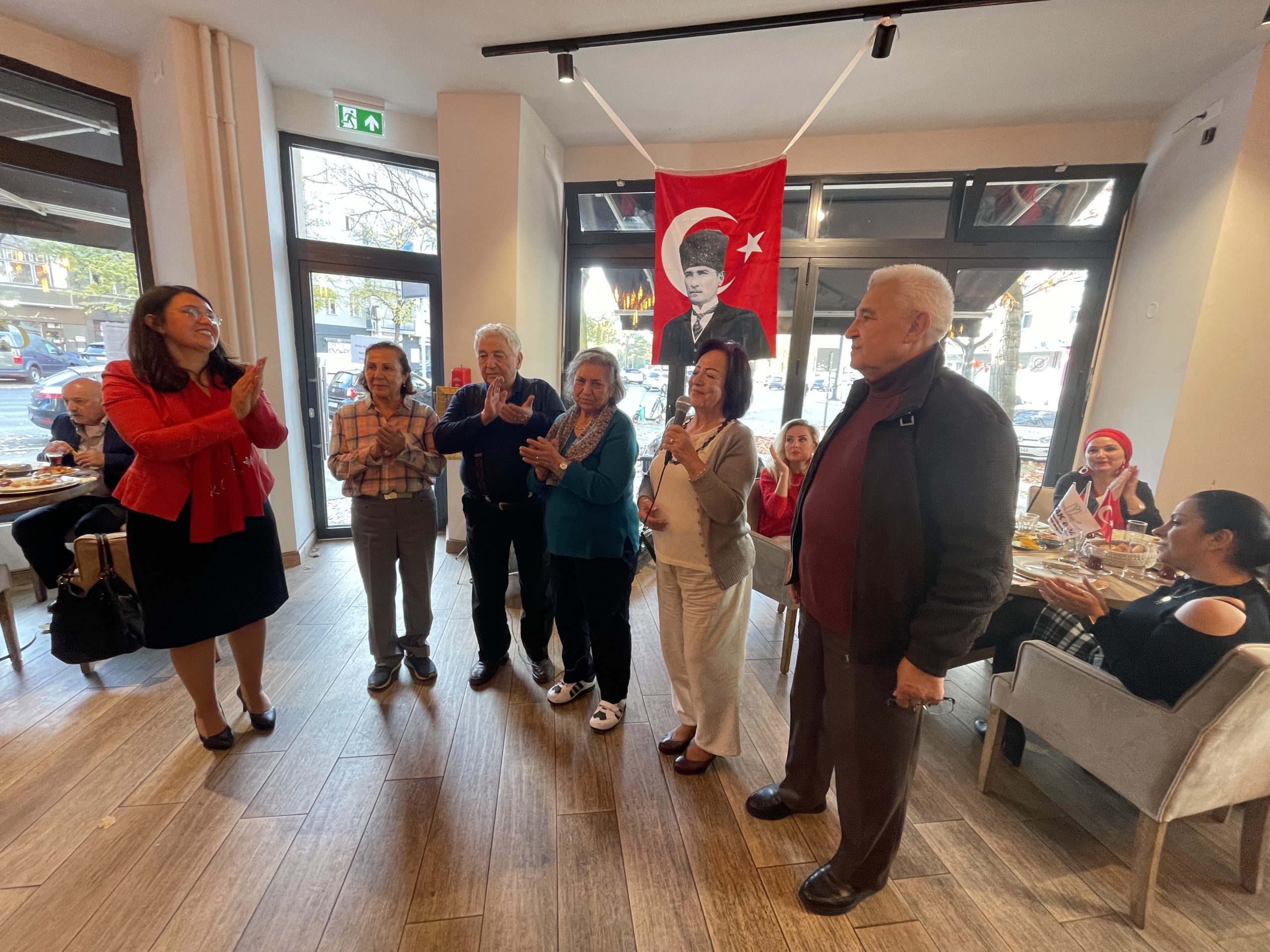 BETAK, Cumhuriyet`in 98. ve Almanya`ya göçün 60. Yılını kutladı