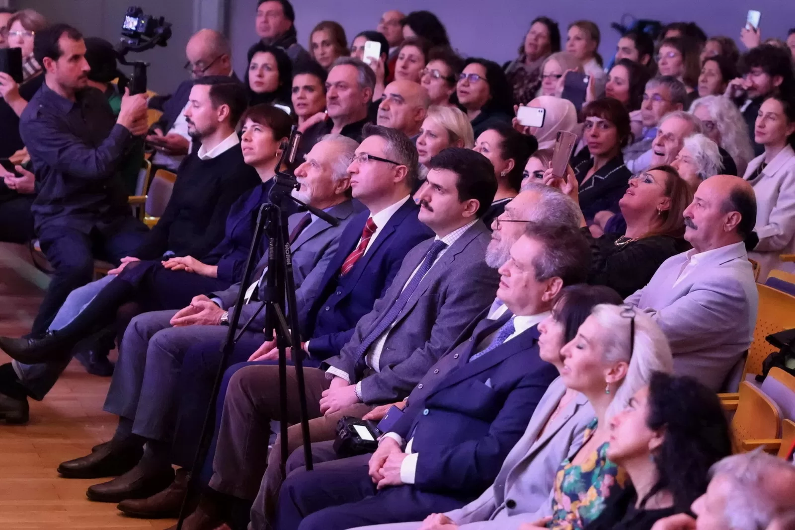 35. Yılı ‘Barışın olduğu yerde hayat çiçek açar’ konserle kutlandılar