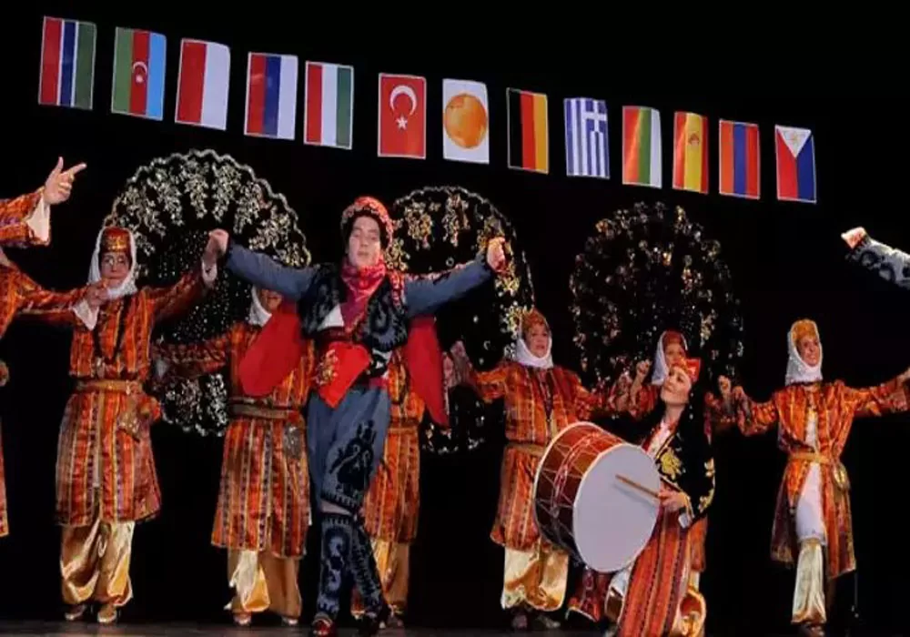 Nürnberg folklora doyacak
