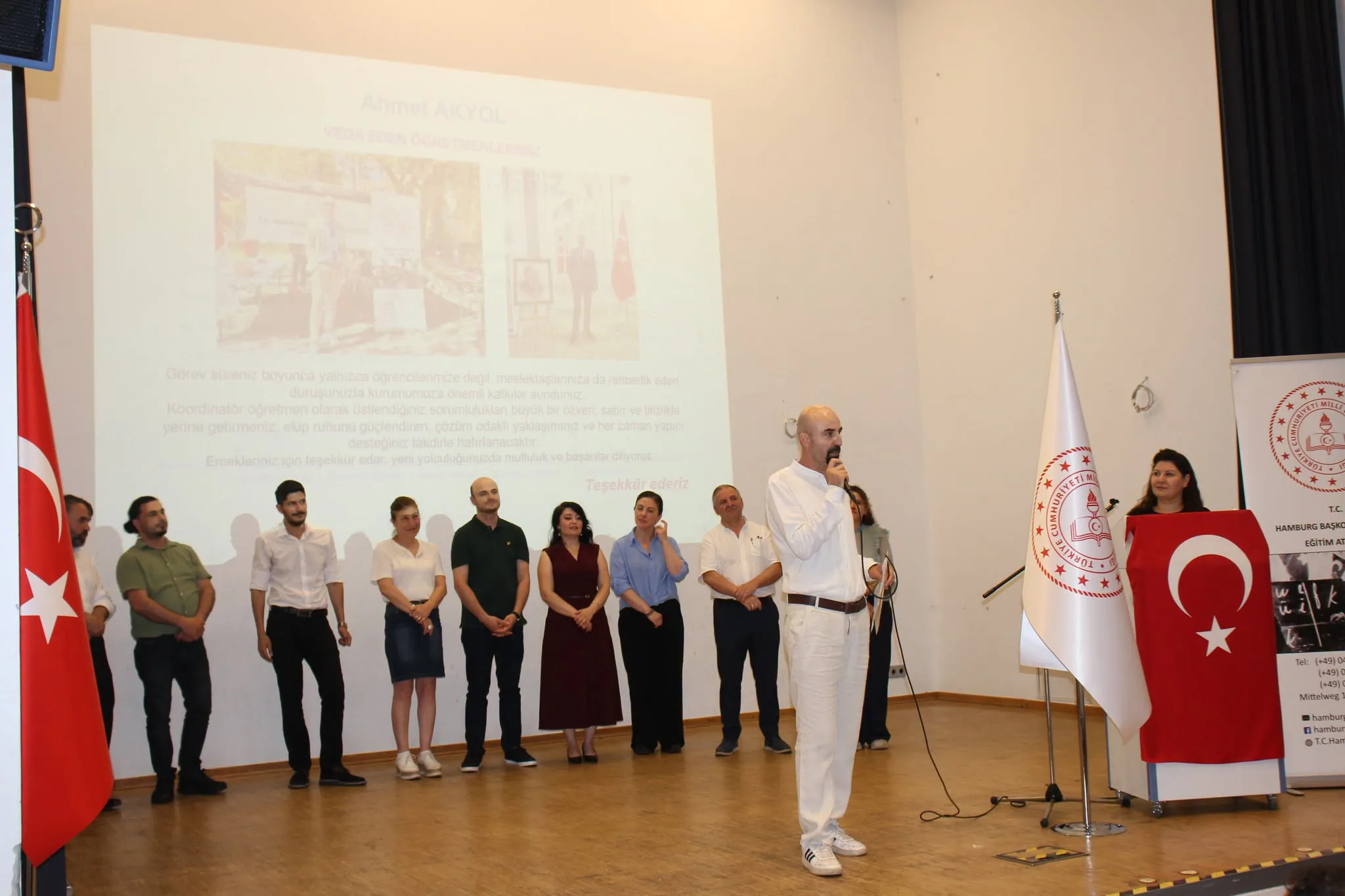 Hamburg’da Türkçe Öğretmenlerine Duygu Dolu Veda