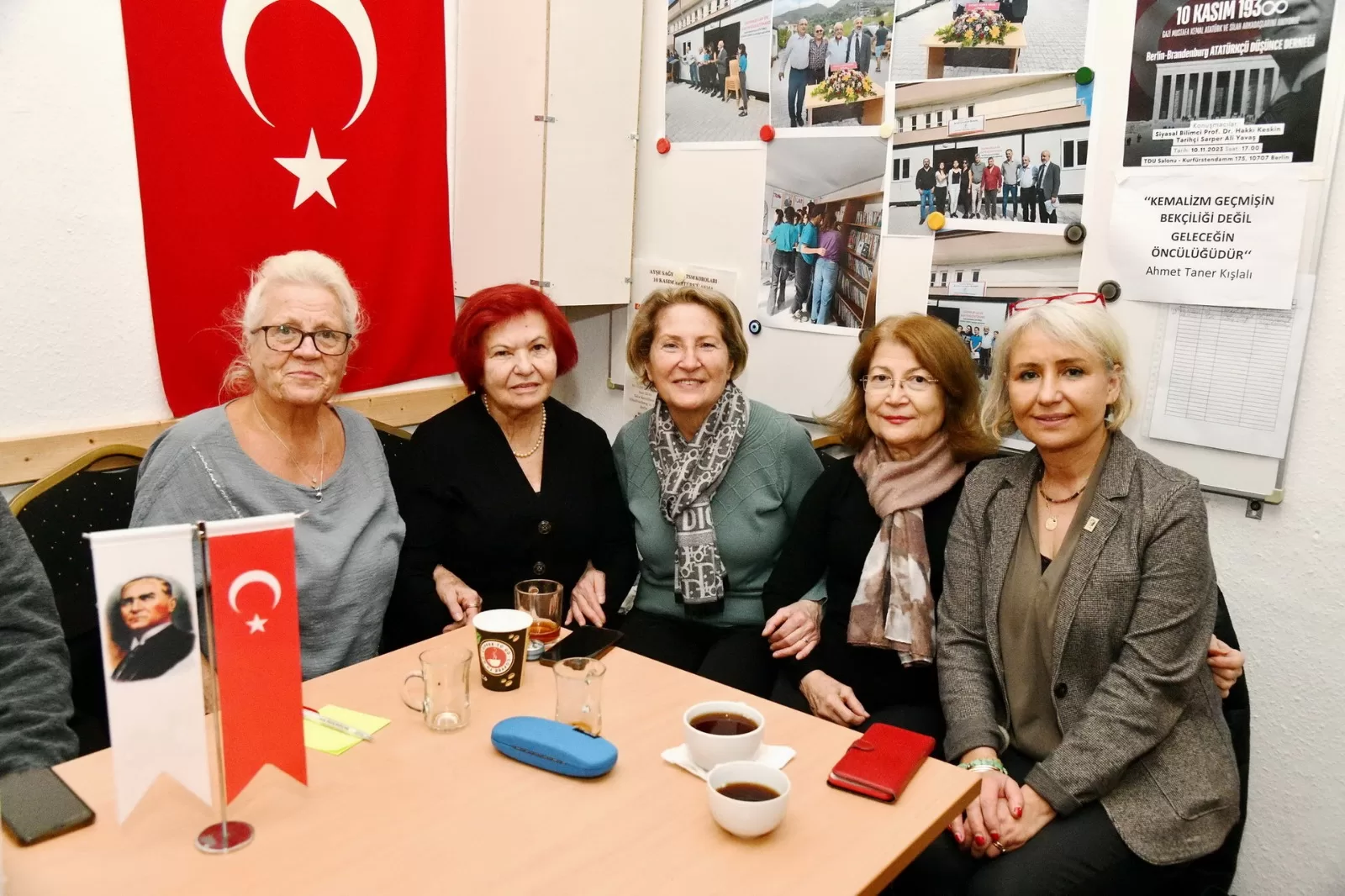 Berlin ADD`nin deprem yardımları ayrıntılı şekilde tanıtıldı